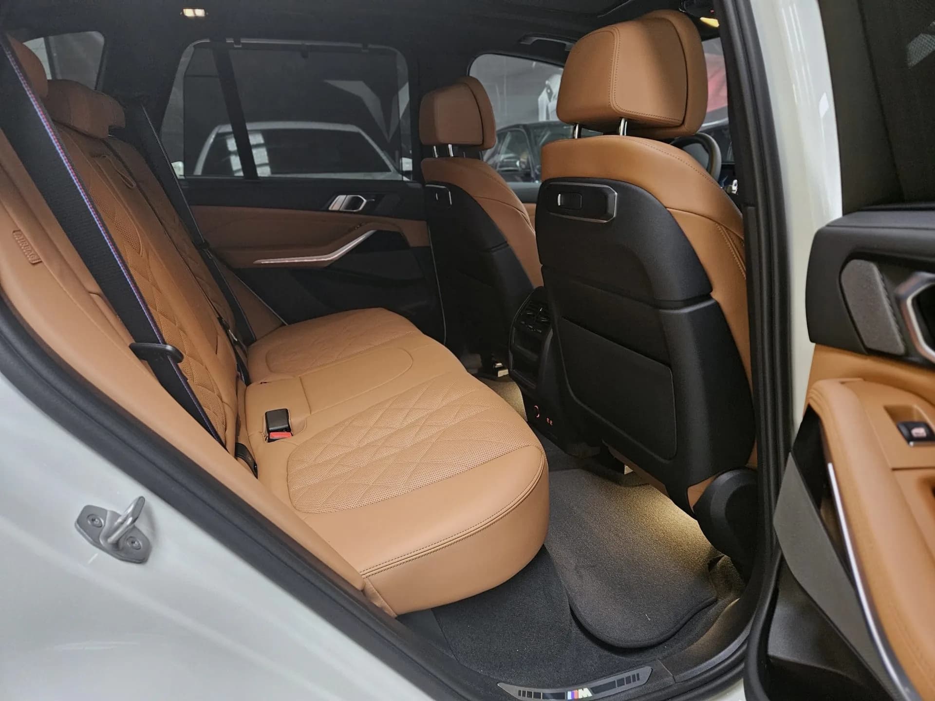 BMW X5 40i M-Sport — imaginea 17
