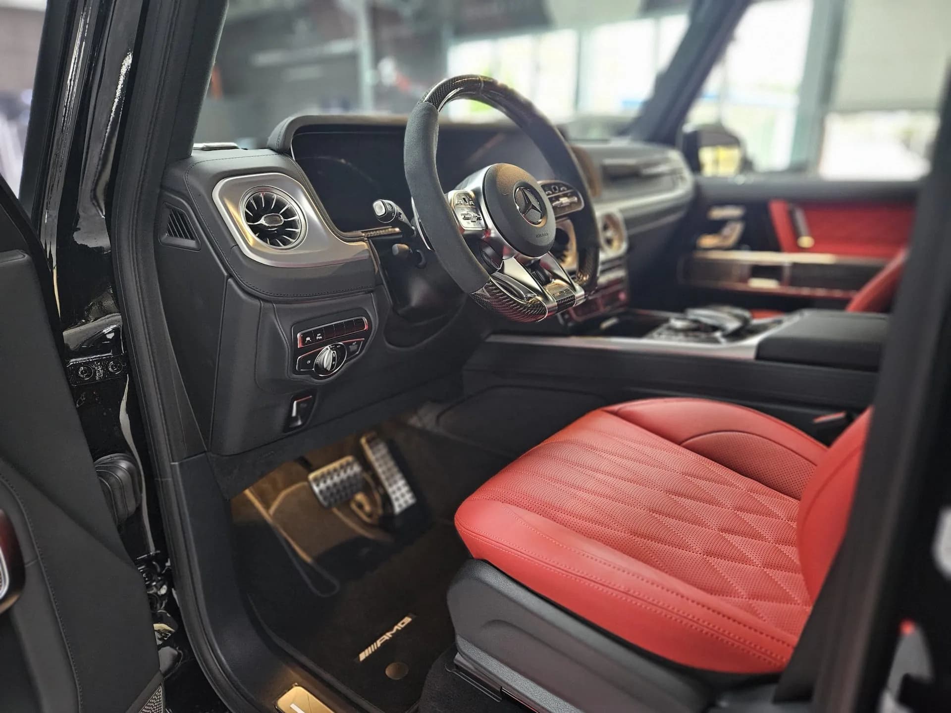 Mercedes-Benz G63 AMG/2024 — imaginea 12