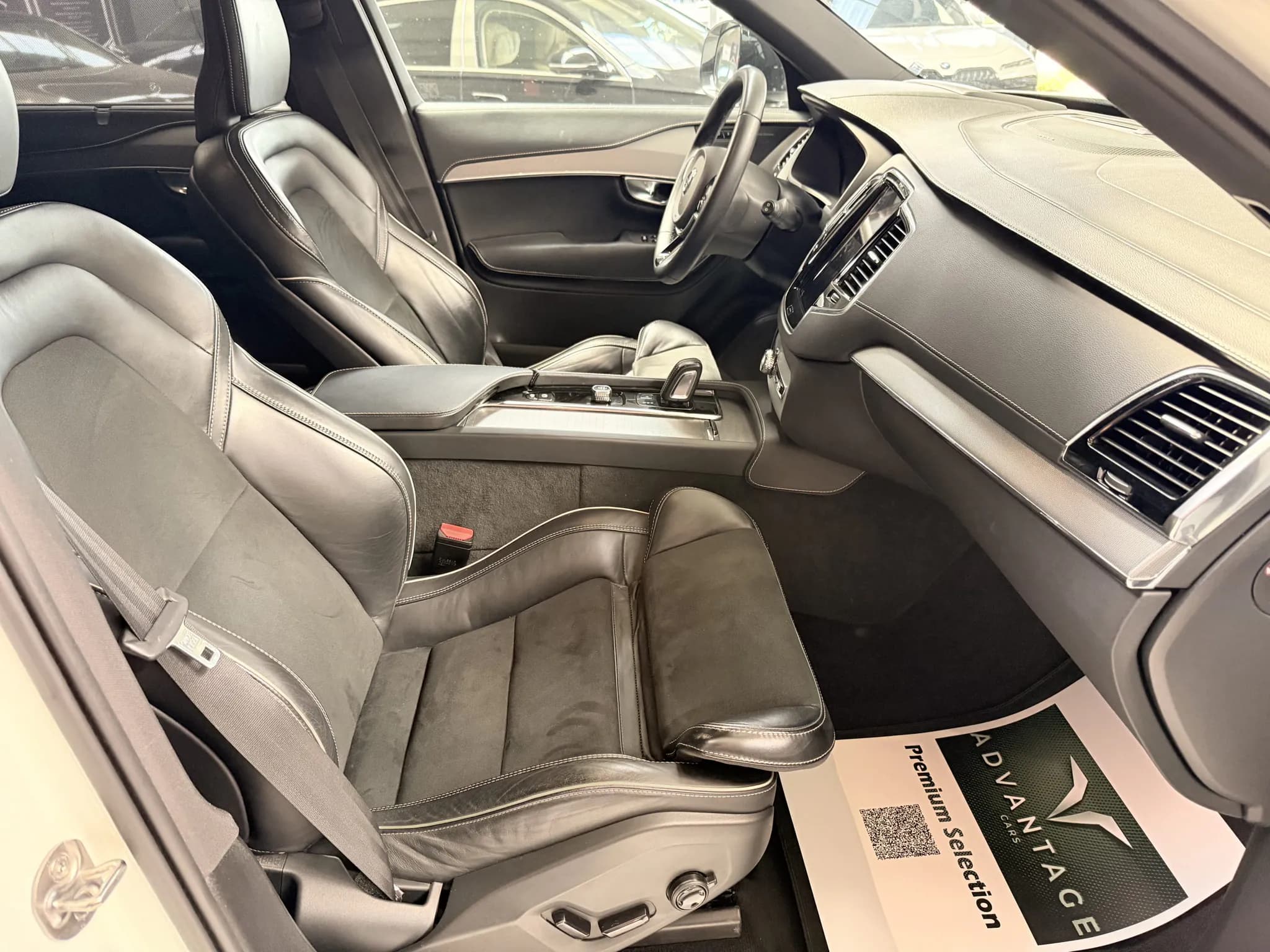 Volvo XC 90 T8 AWD Recharge — imaginea 12