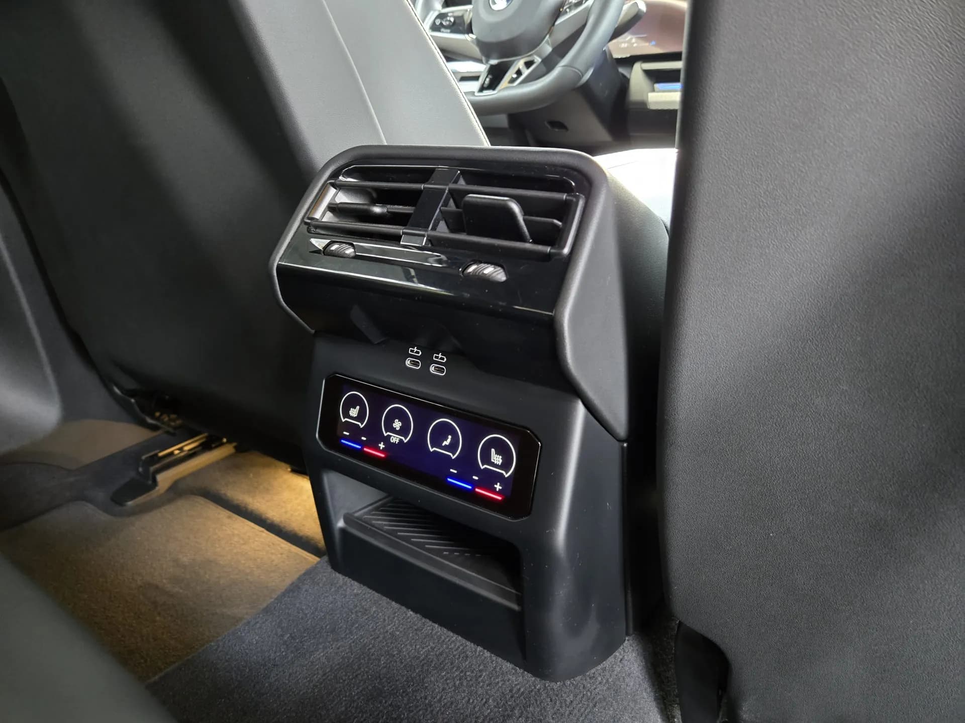 BMW Seria 5 520d xDrive — imaginea 15