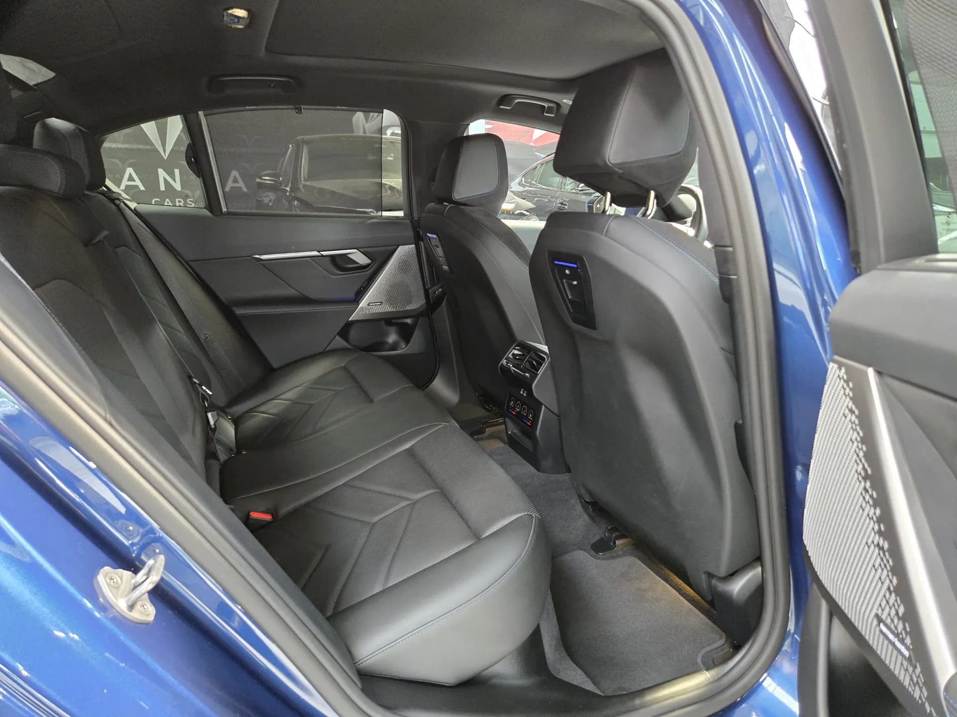 BMW Seria 5 520d xDrive — imaginea 11