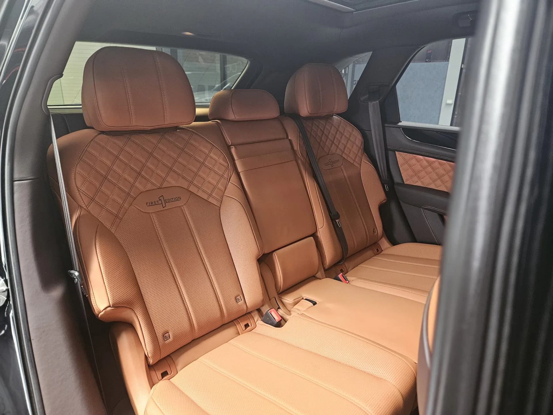 Bentley Bentayga — imaginea 77