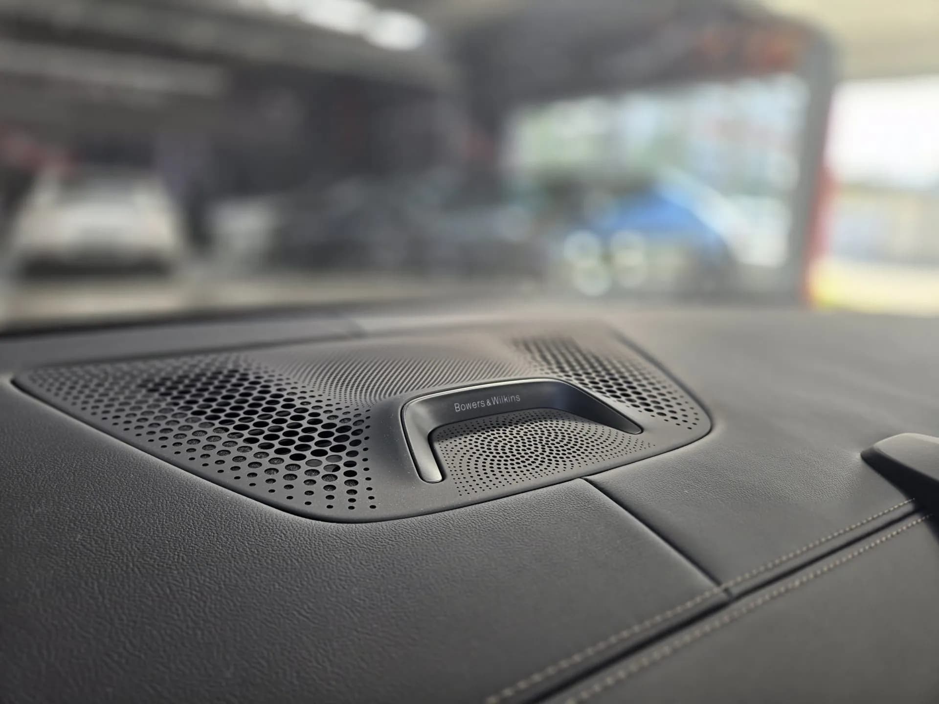 BMW X7 M60i — imaginea 11