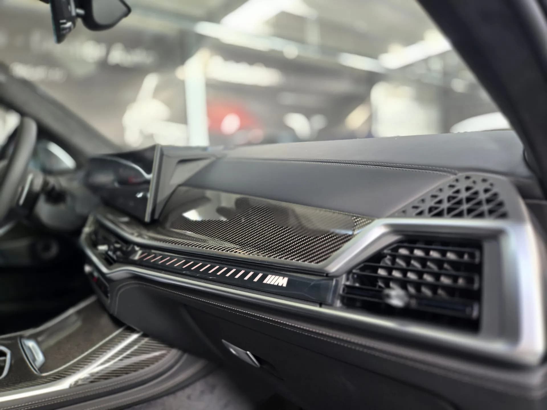 BMW X7 M60i — imaginea 13