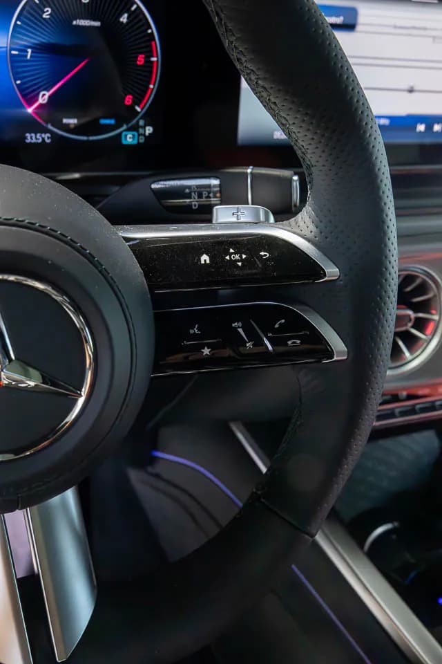 Mercedes-Benz G450 AMG-Paket — imaginea 39