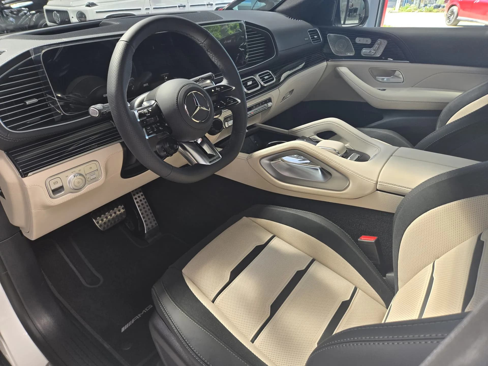 Mercedes-AMG GLE 53 Coupe 4MATIC+ Mild Hybrid — imaginea 13