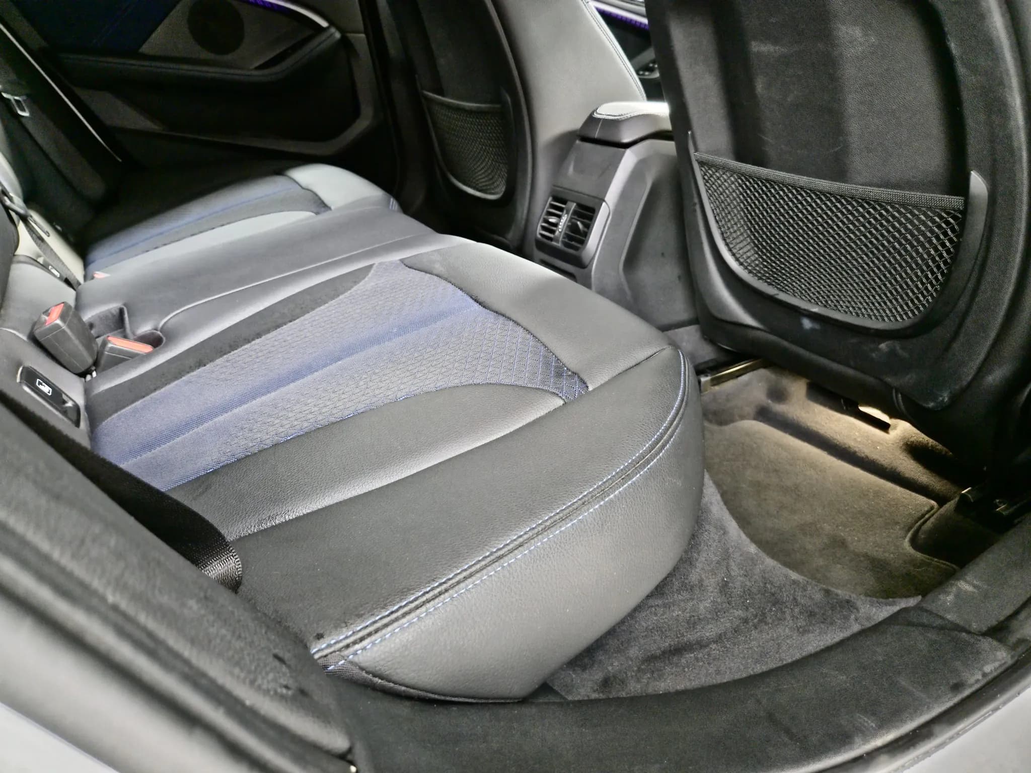 BMW 120i M-Sport — imaginea 13