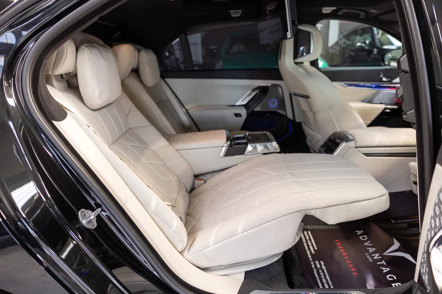BMW M760e xDrive — imaginea 14