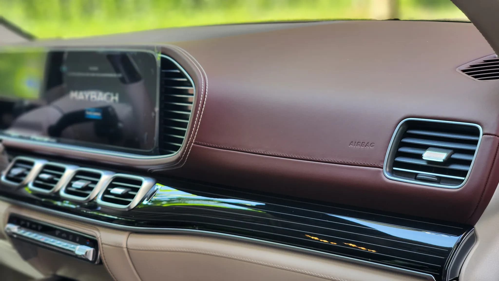 Mercedes-Maybach GLS600 MY 2023 — imaginea 13