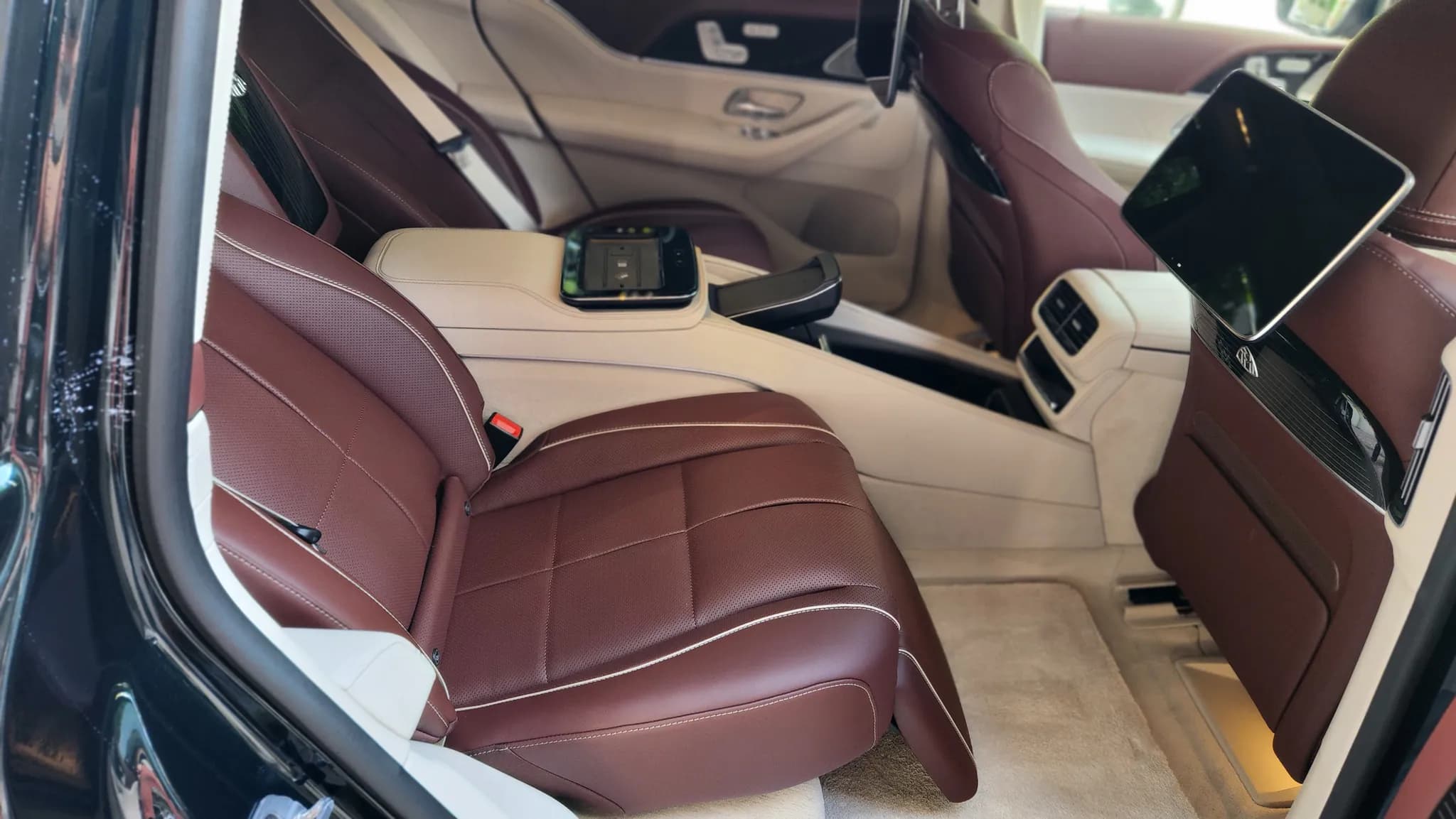 Mercedes-Maybach GLS600 MY 2023 — imaginea 16