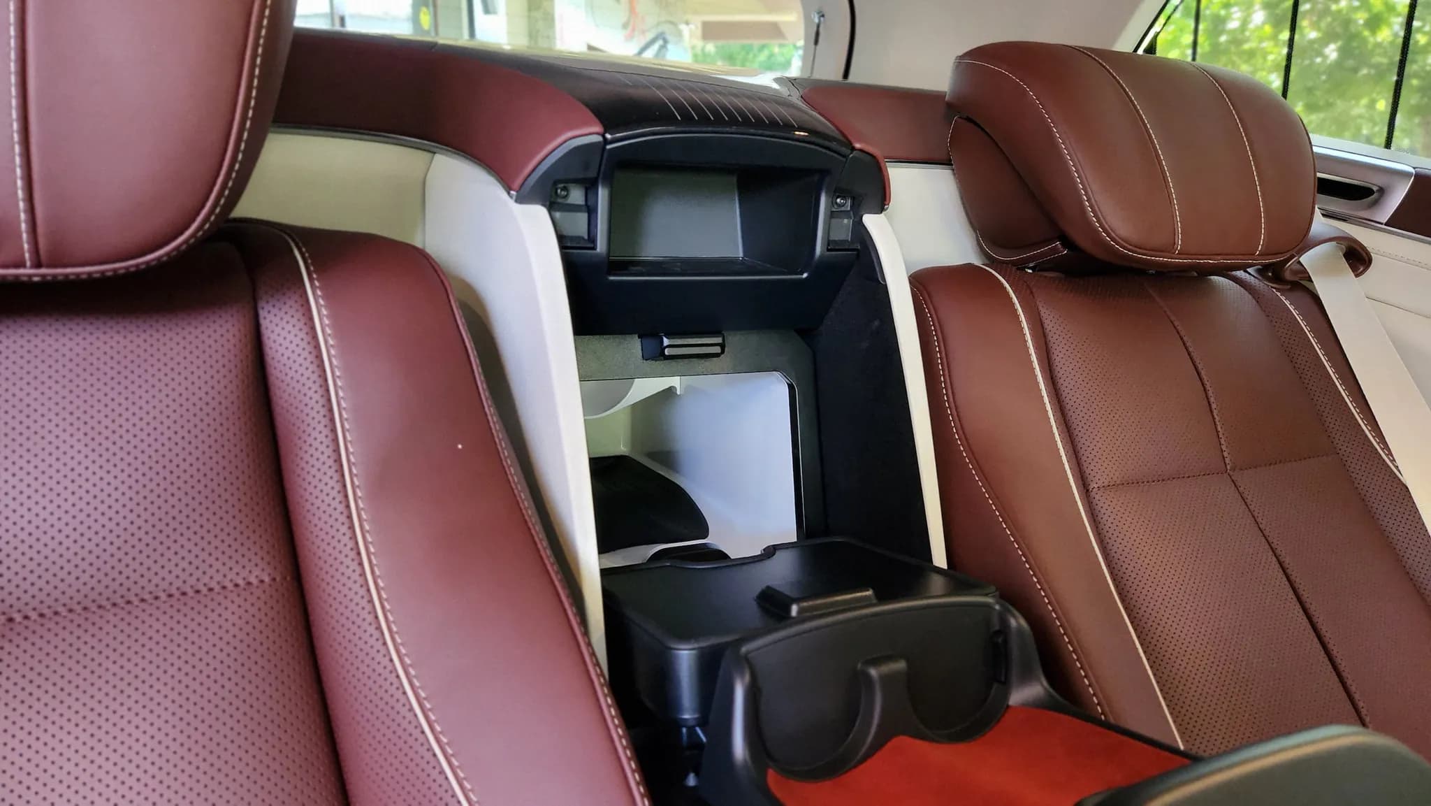 Mercedes-Maybach GLS600 MY 2023 — imaginea 18