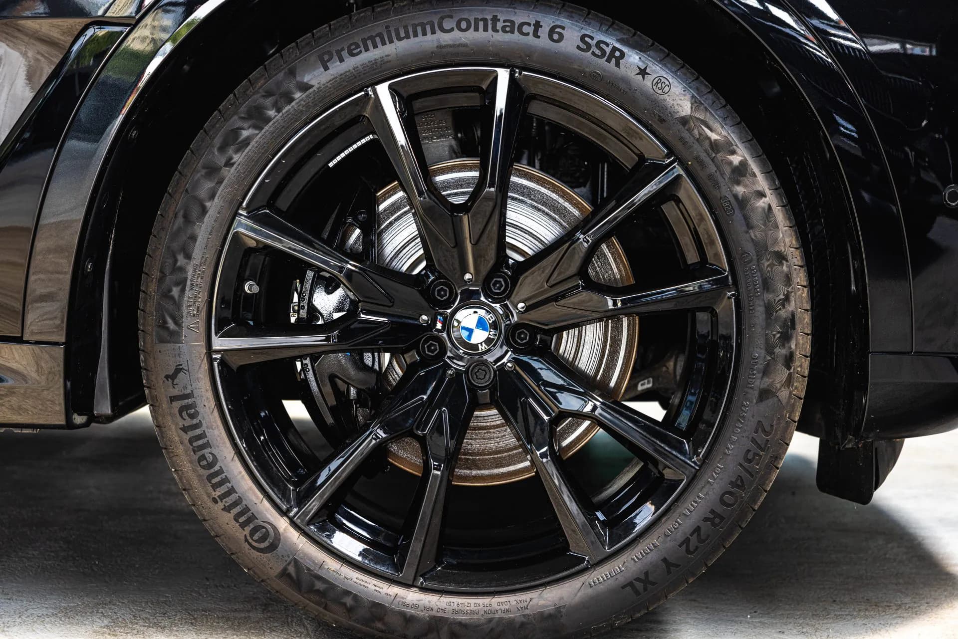 BMW X7 40d xDrive M-Sport — imaginea 40