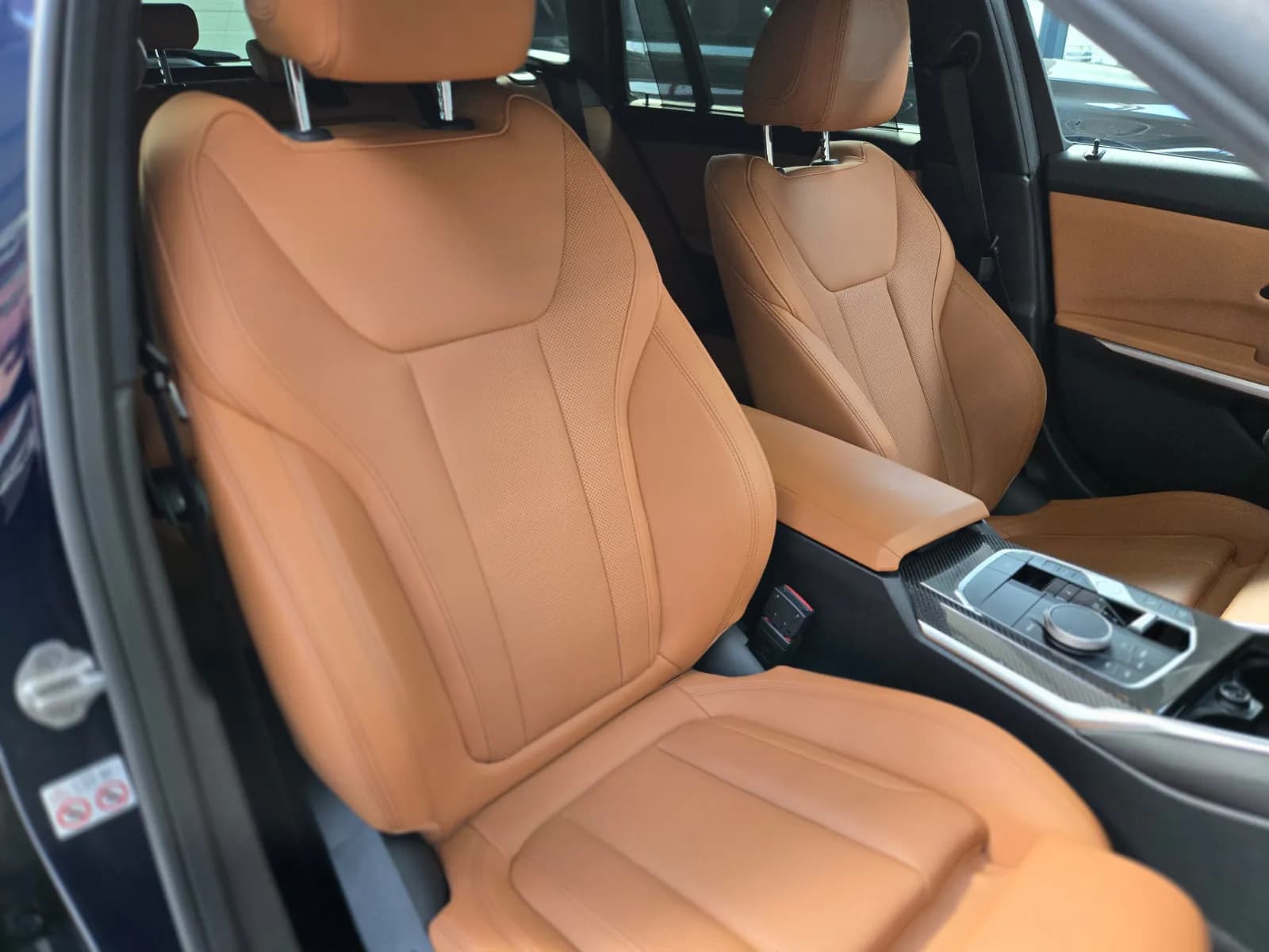 BMW Seria 3 320d xDrive M Sport — imaginea 9