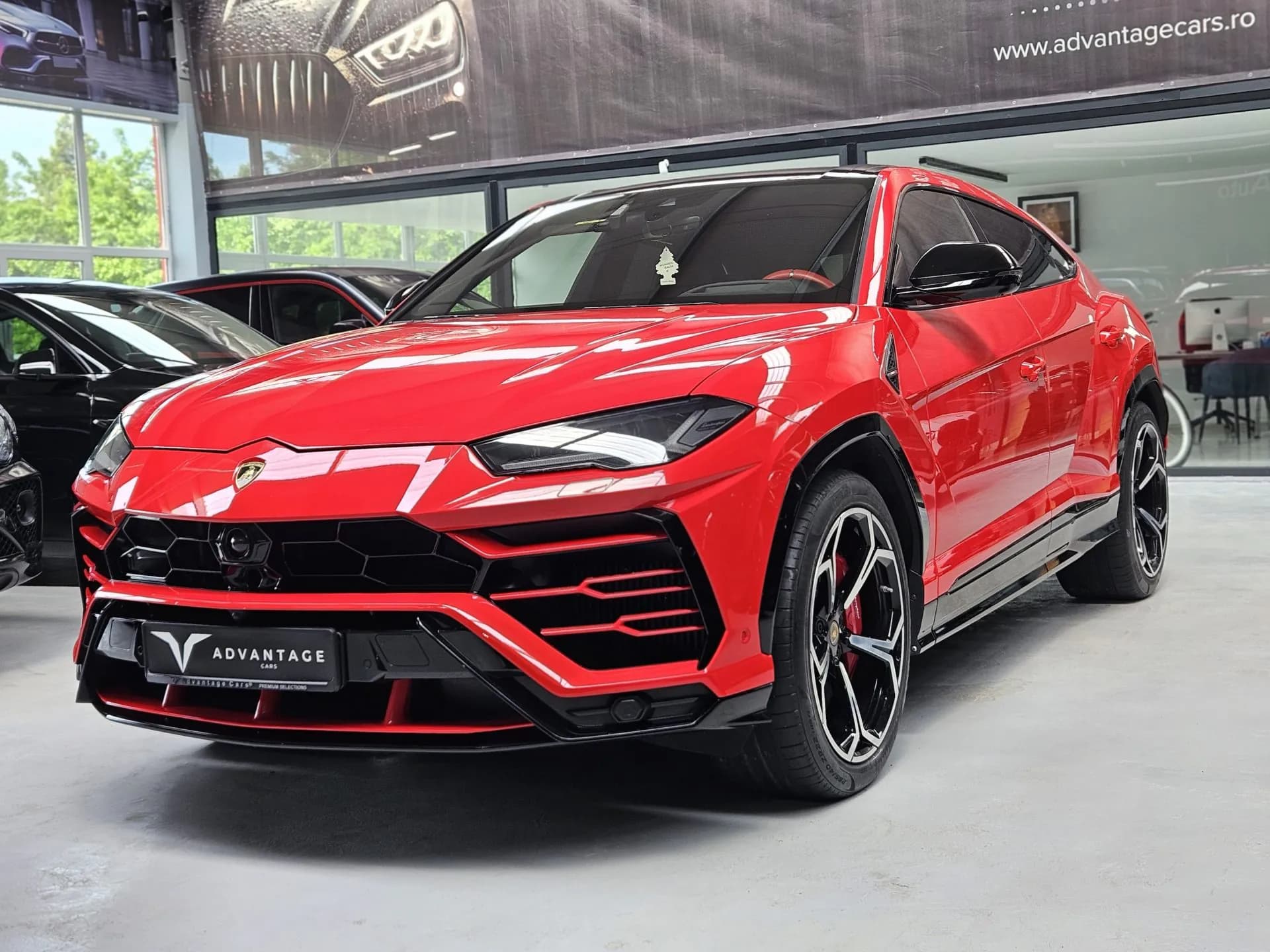 Lamborghini Urus — imaginea 15