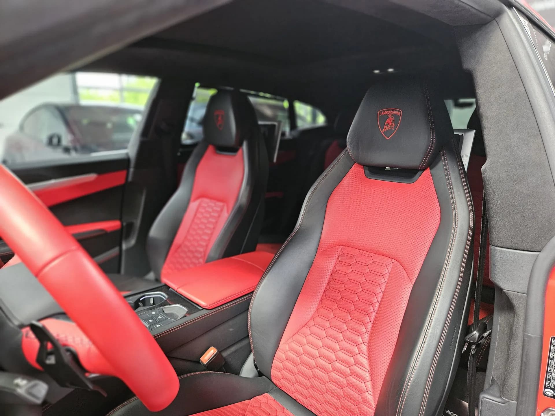 Lamborghini Urus — imaginea 23