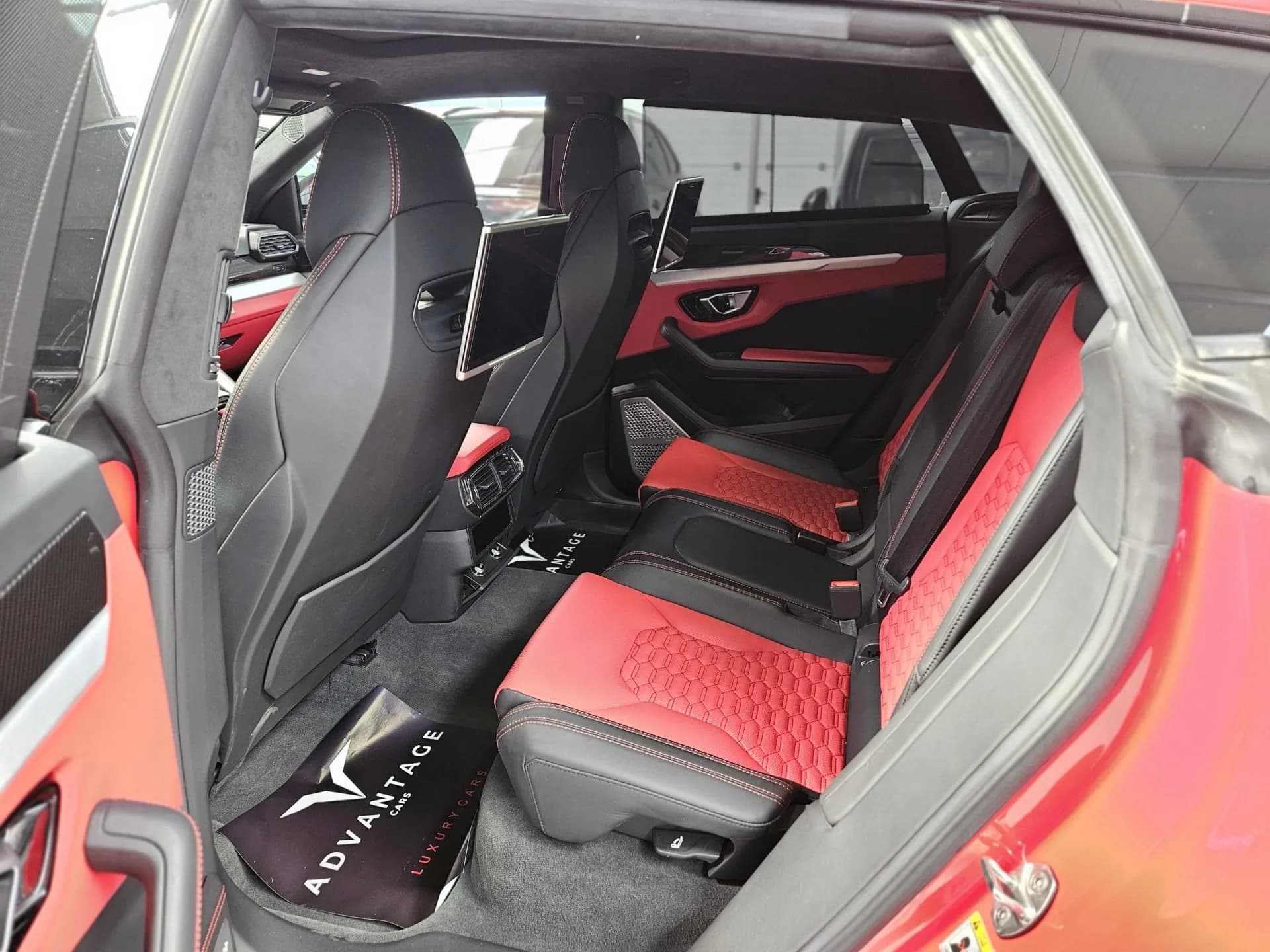 Lamborghini Urus — imaginea 26