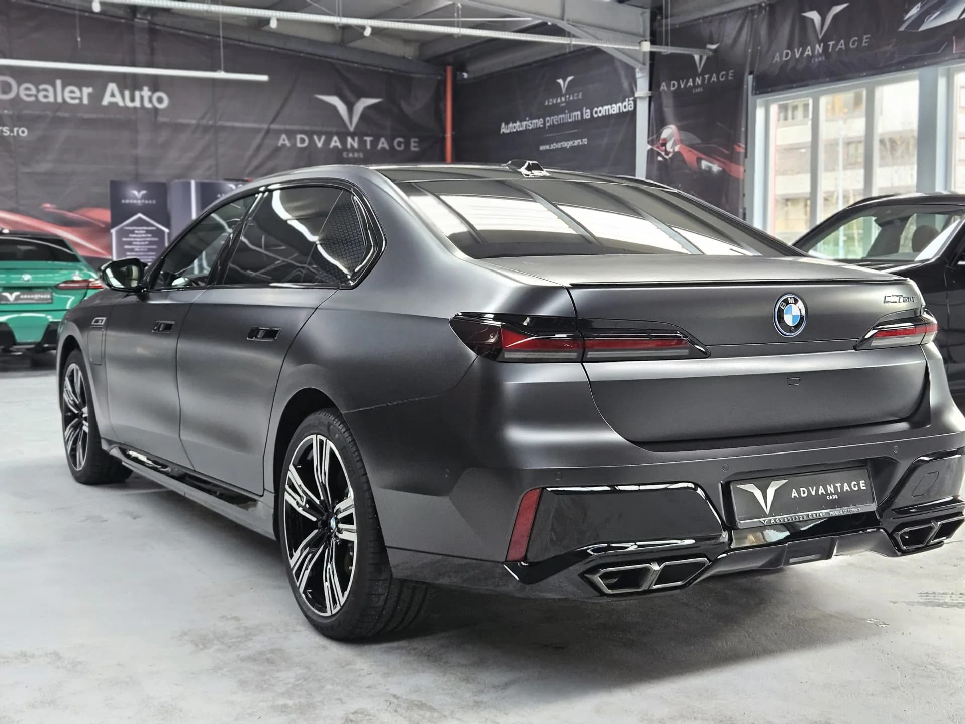 BMW M760e — imaginea 11