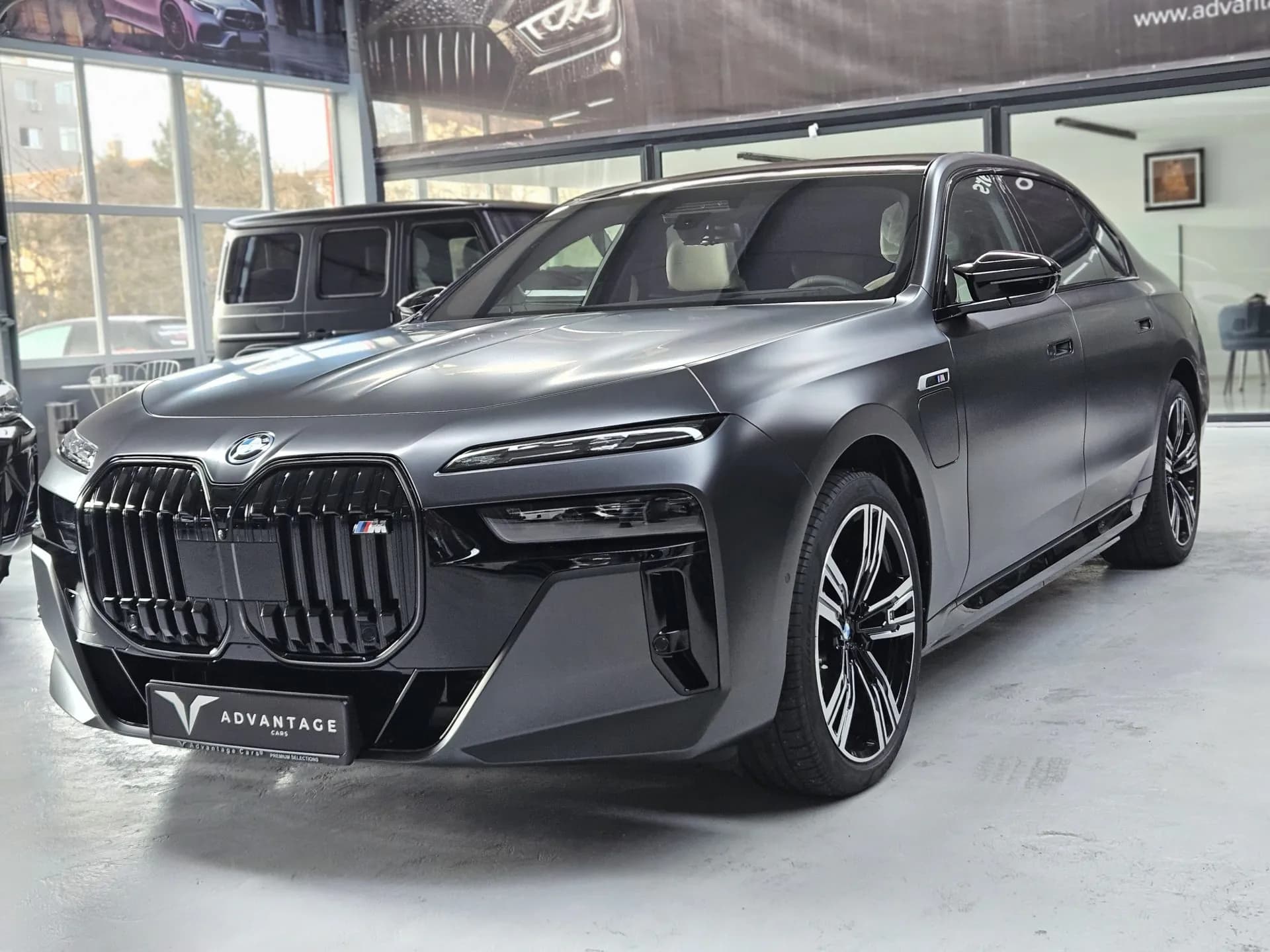 BMW M760e — imaginea 10