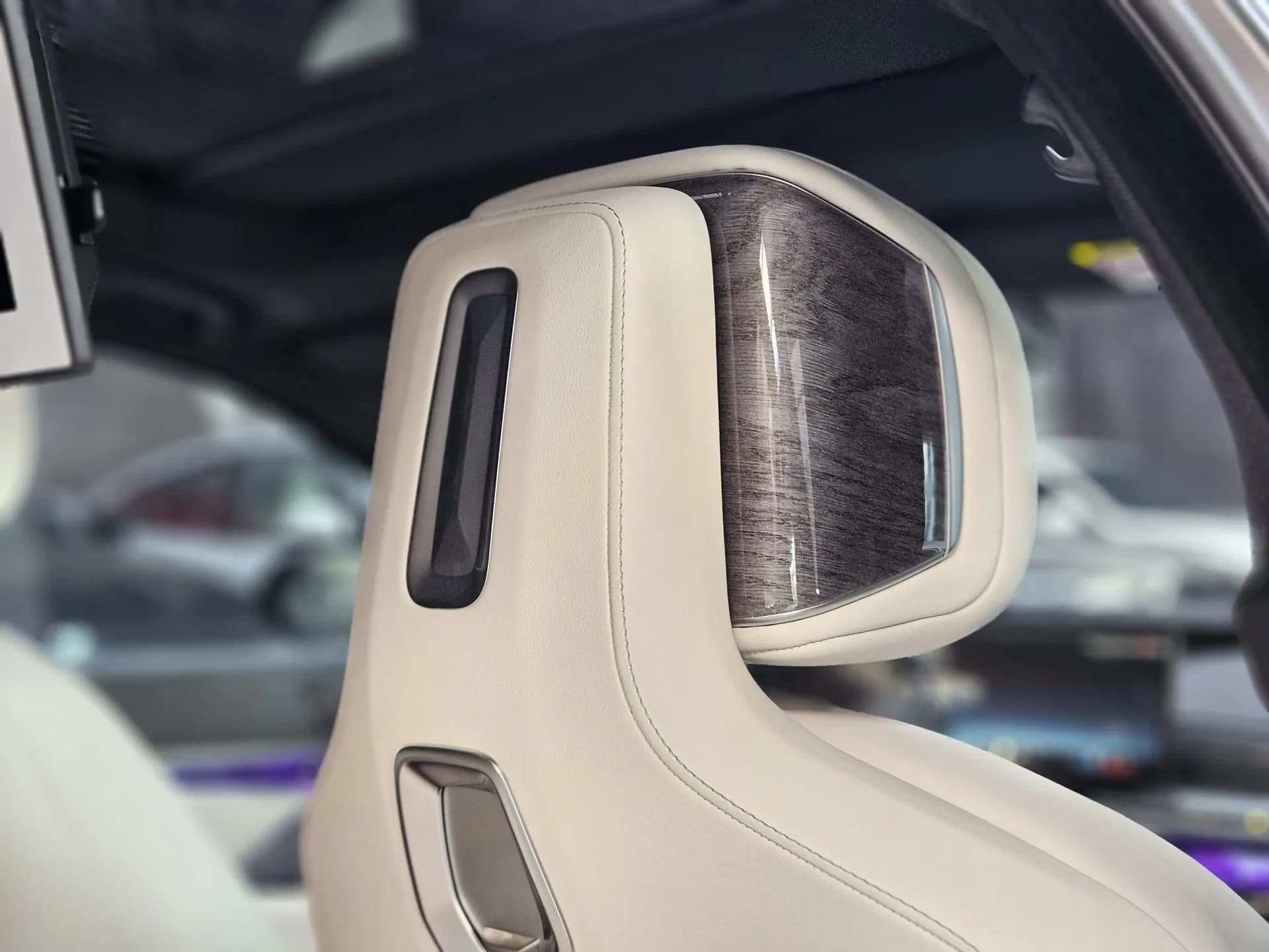 BMW M760e — imaginea 23