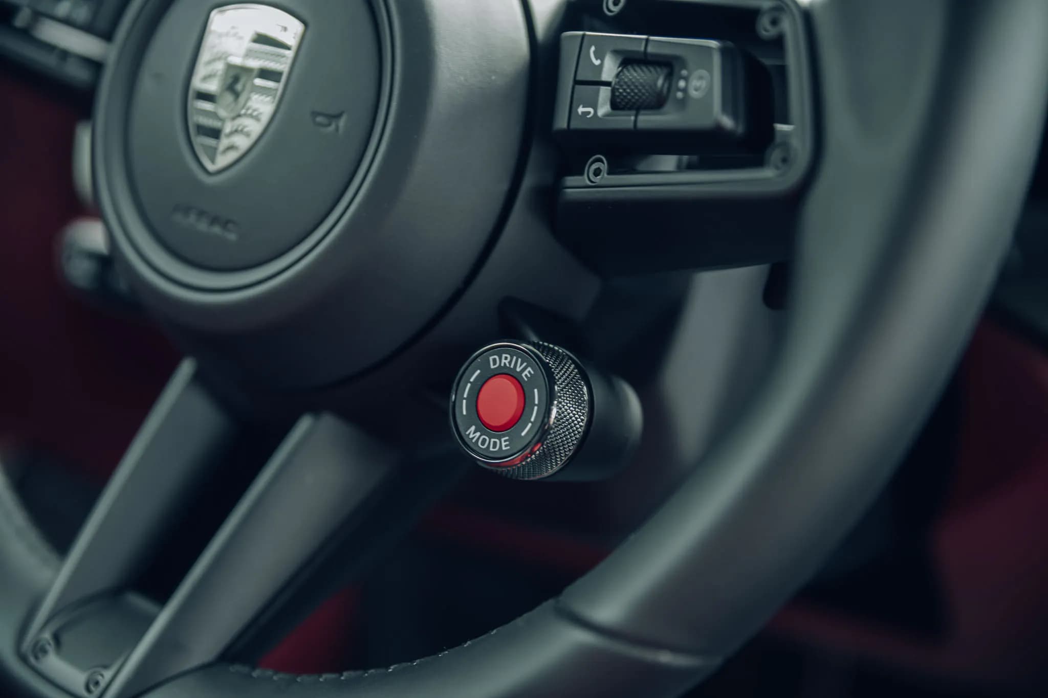 Porsche 992 Turbo S Cabrio — imaginea 27