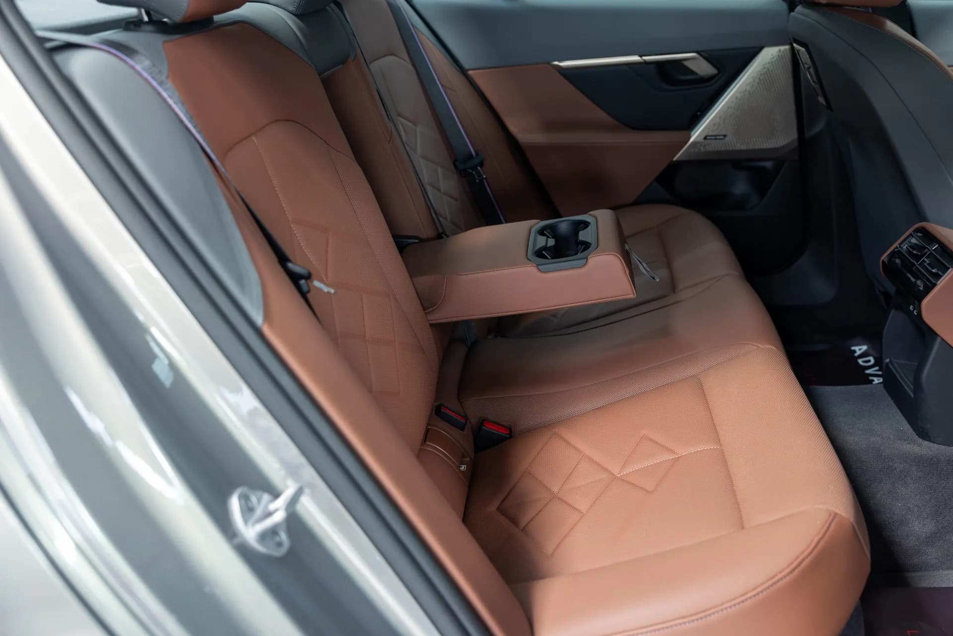 BMW 520d xDrive M-Sport Pro — imaginea 37