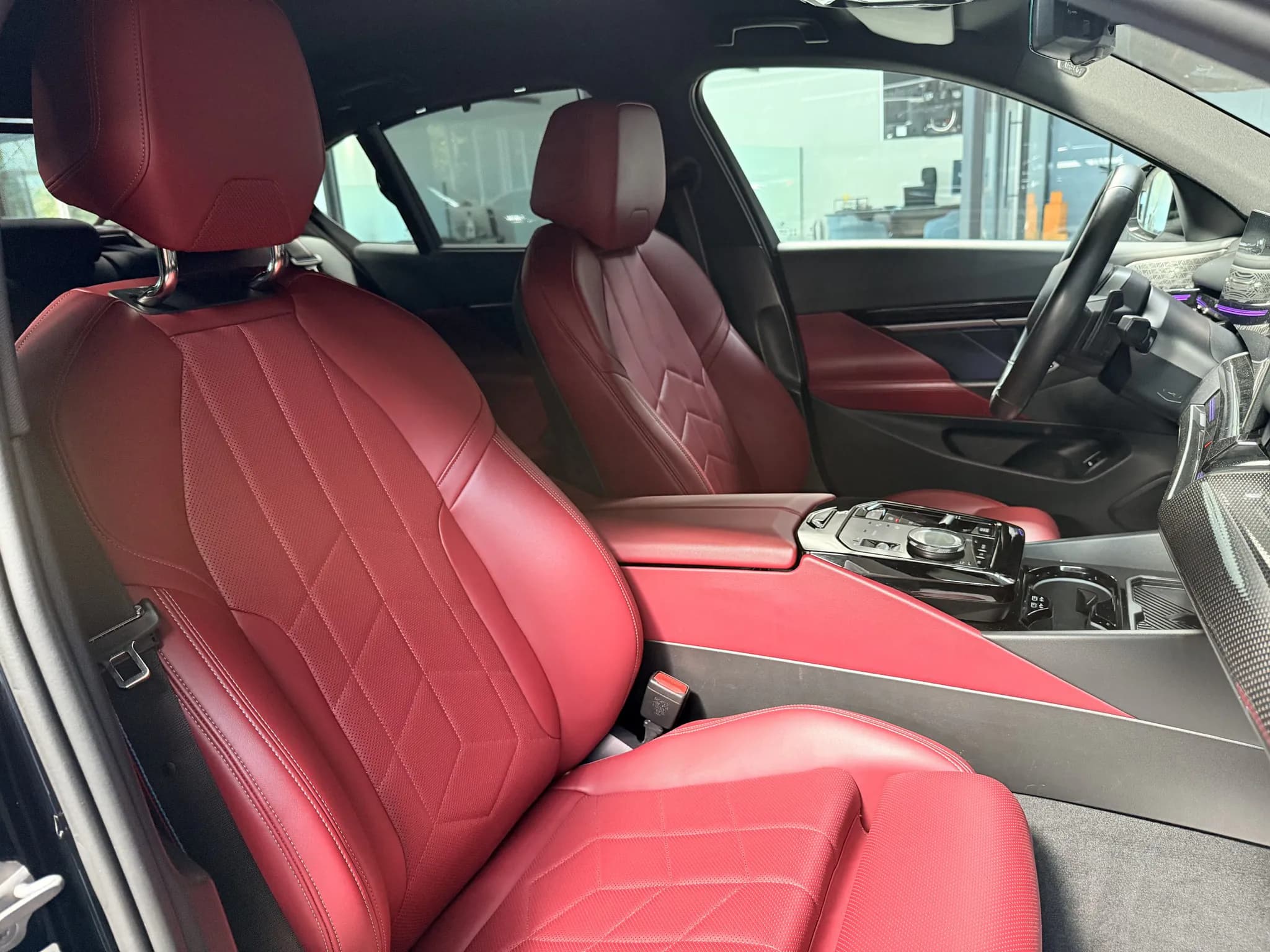 BMW Seria 5 520d M Sport Pro — imaginea 10