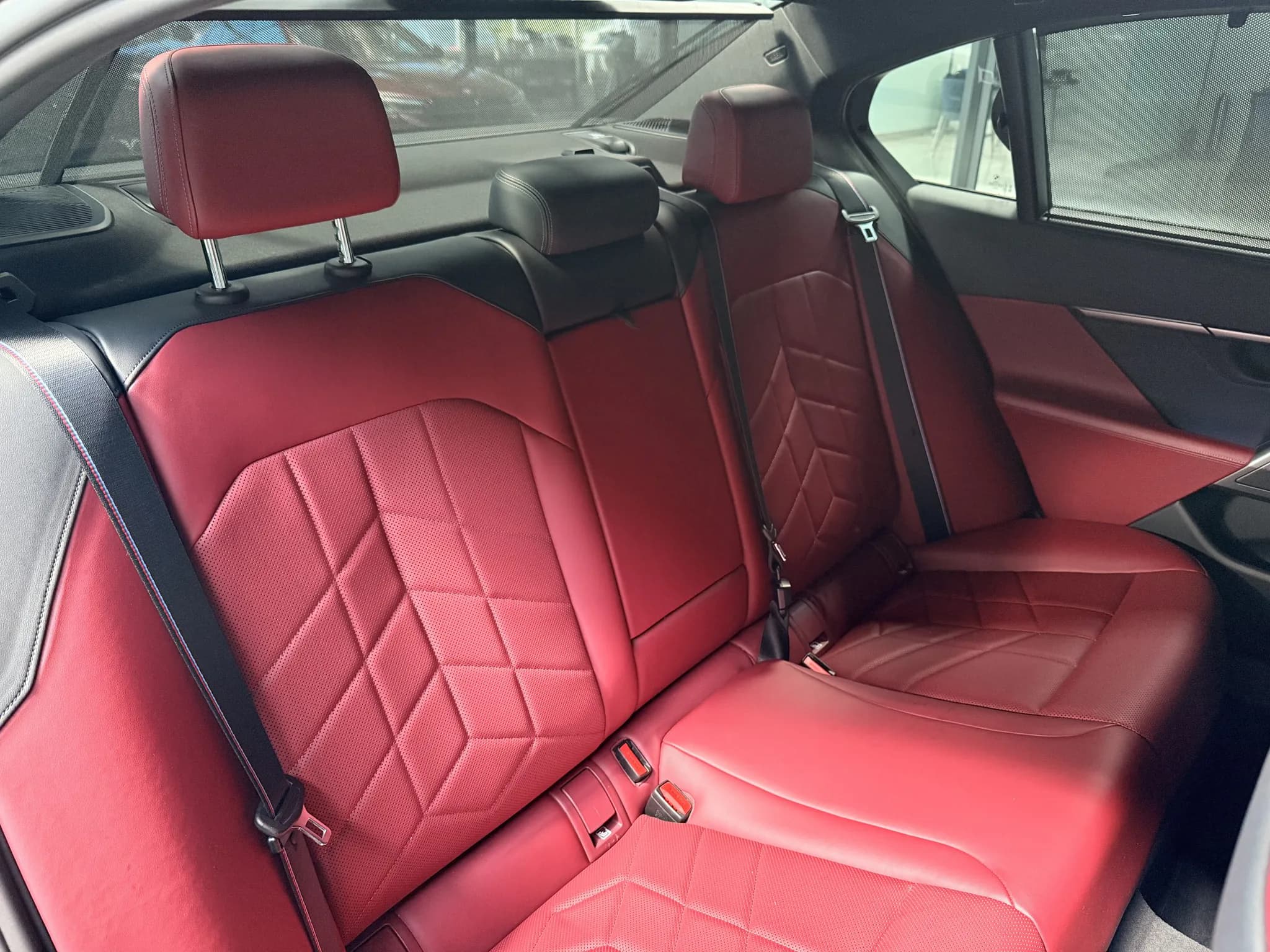 BMW Seria 5 520d M Sport Pro — imaginea 13