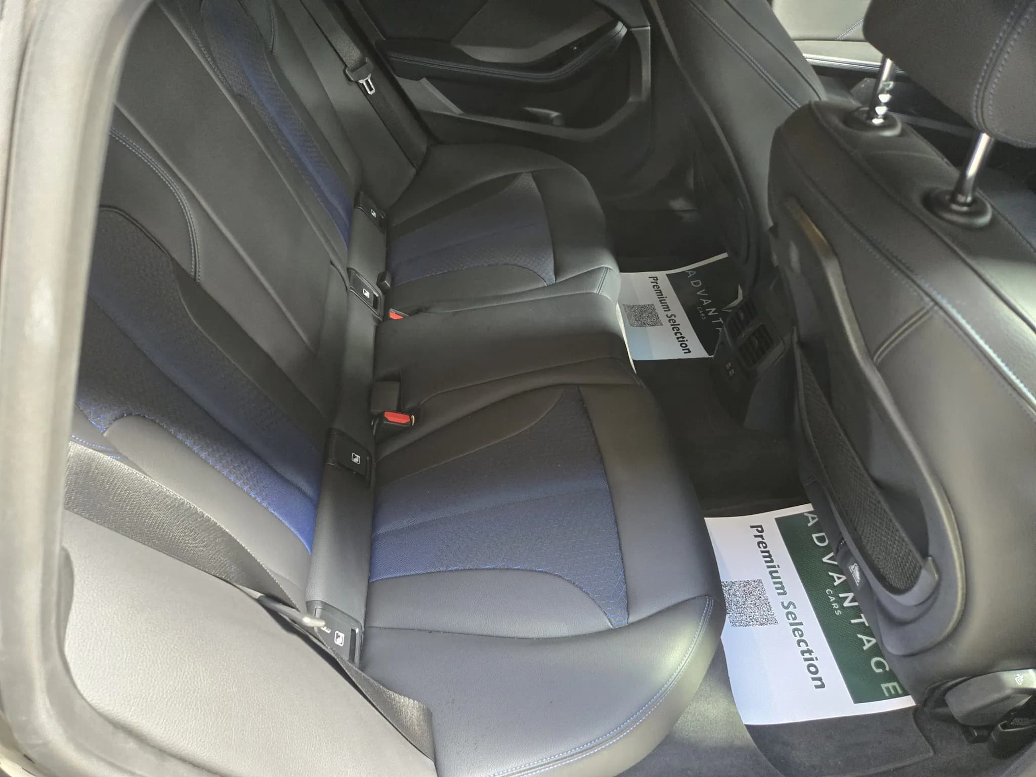 BMW 218i M-Sport — imaginea 9