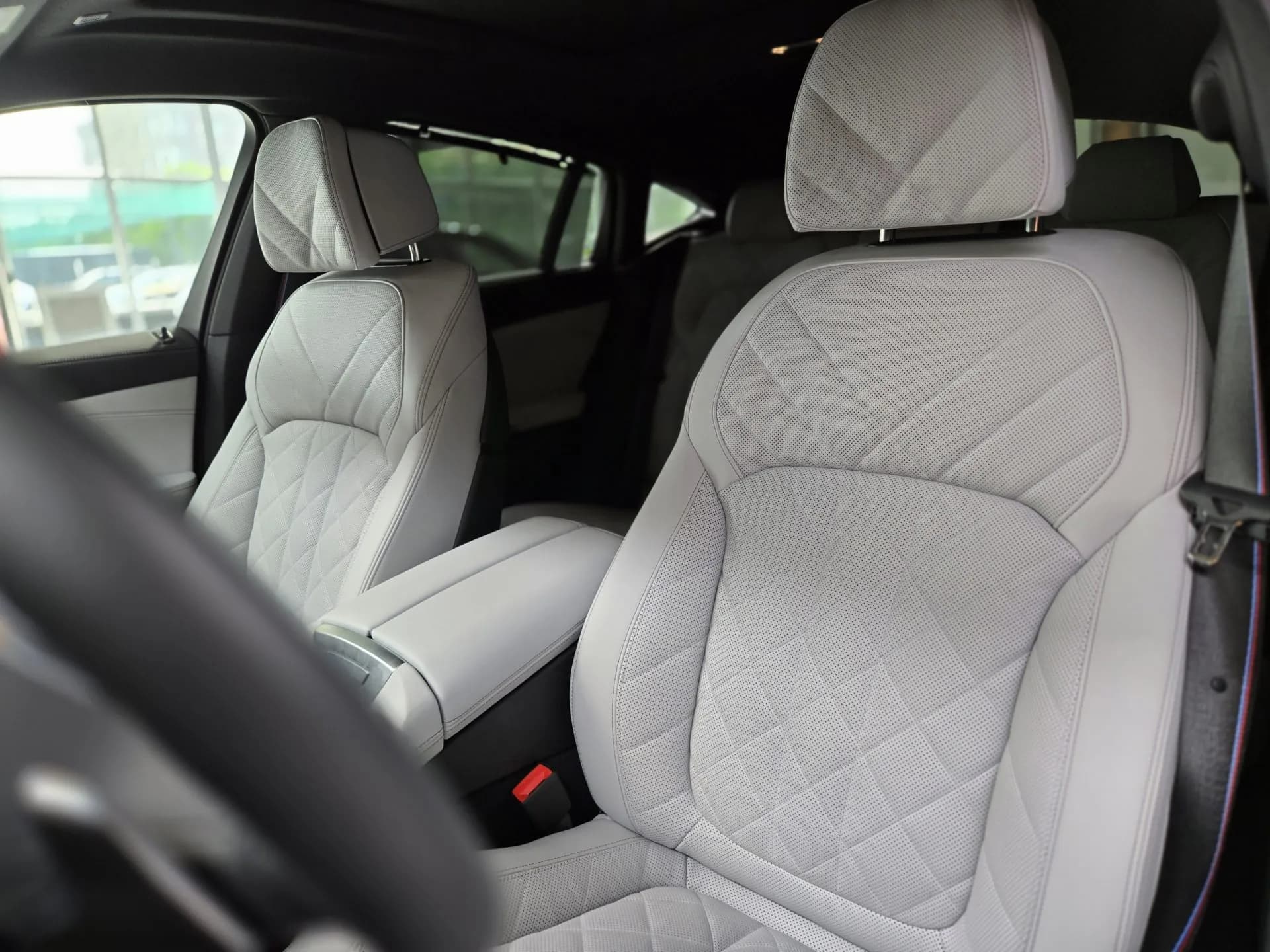 BMW X6 40d xDrive M-Sport — imaginea 15