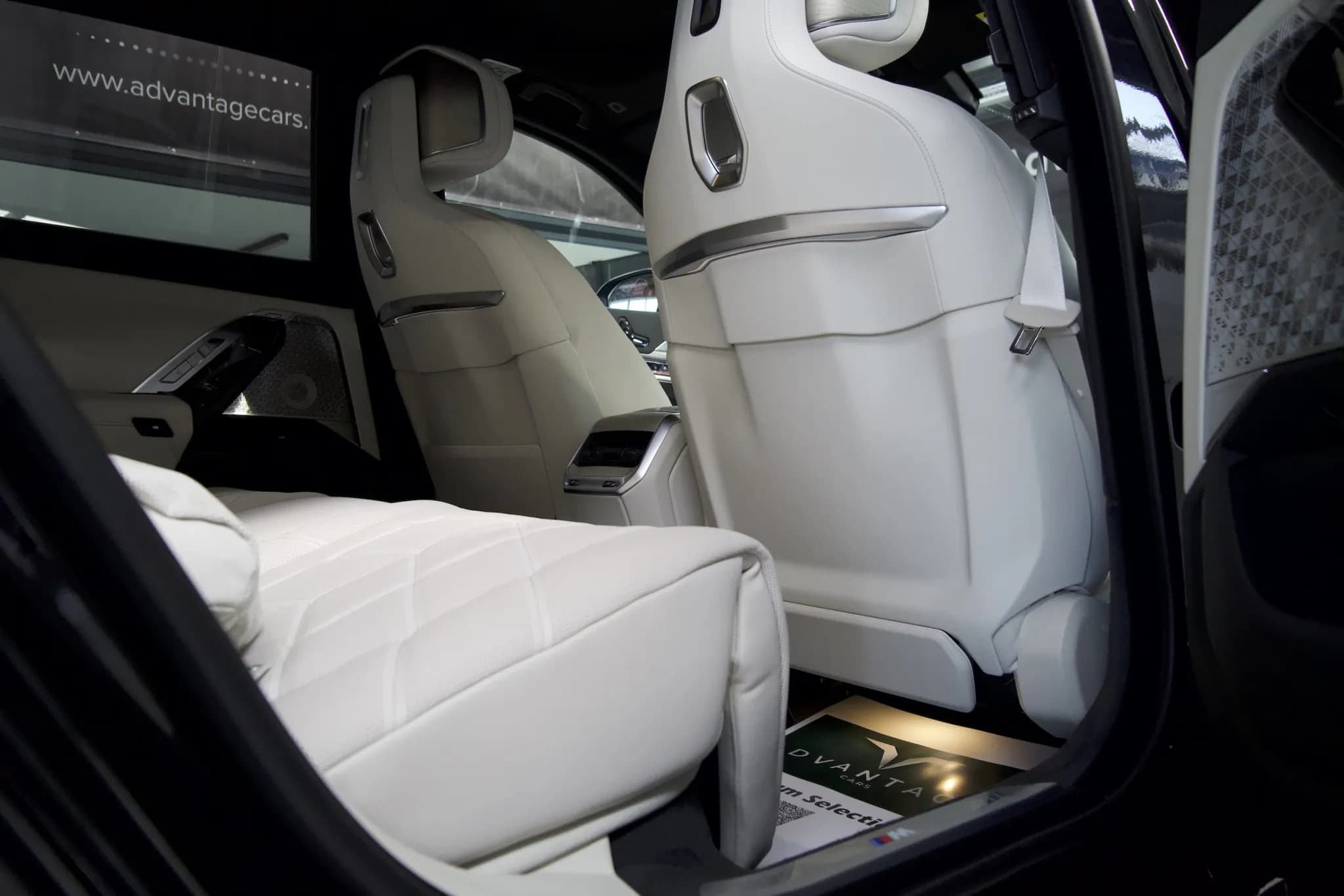 BMW 740d M-Sport/Black — imaginea 17