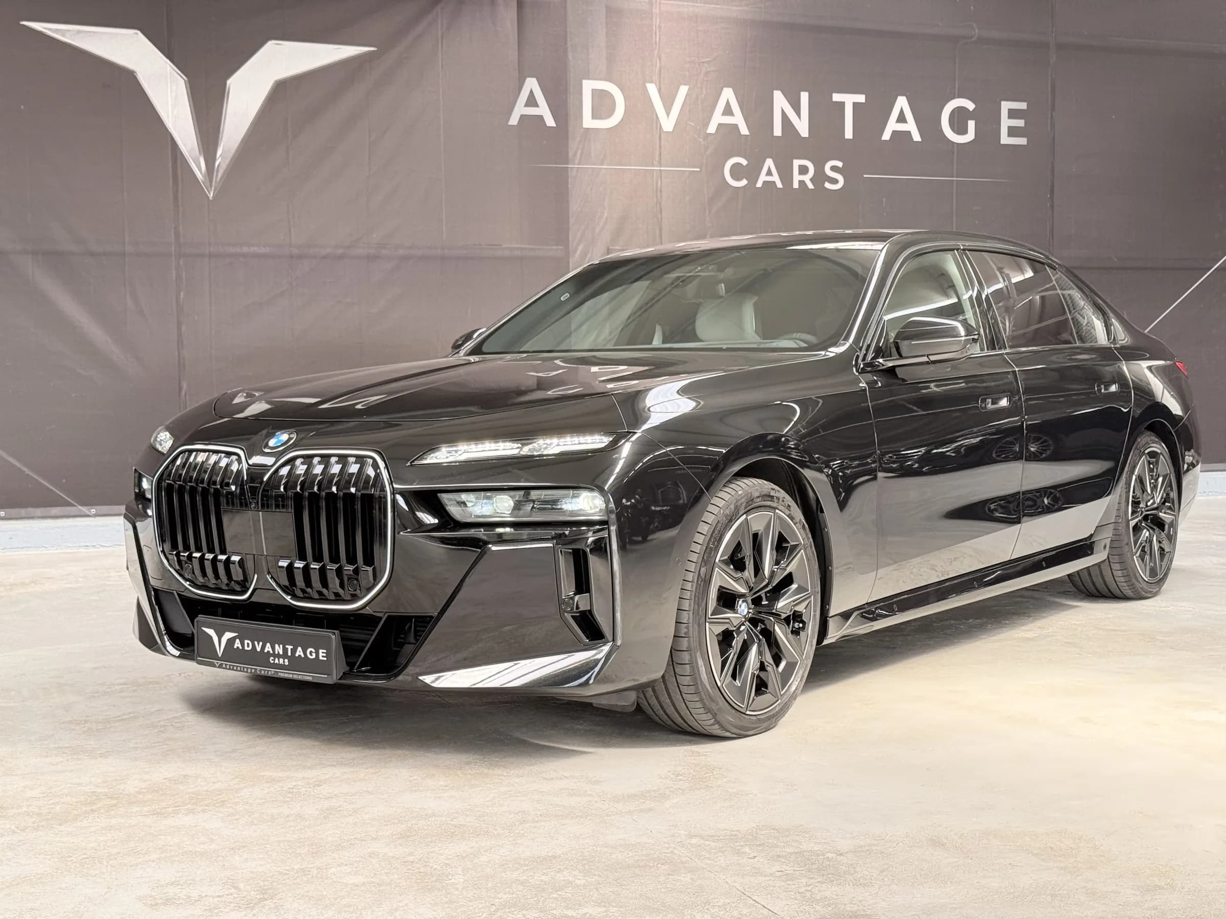 BMW 740d M-Sport/Black