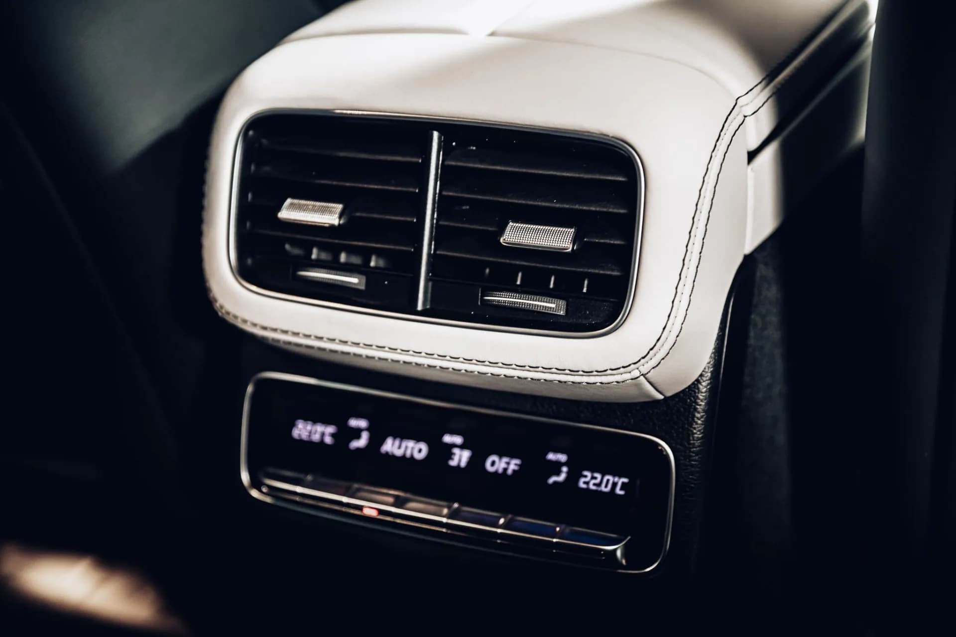 Mercedes-Benz GLE53 AMG — imaginea 14