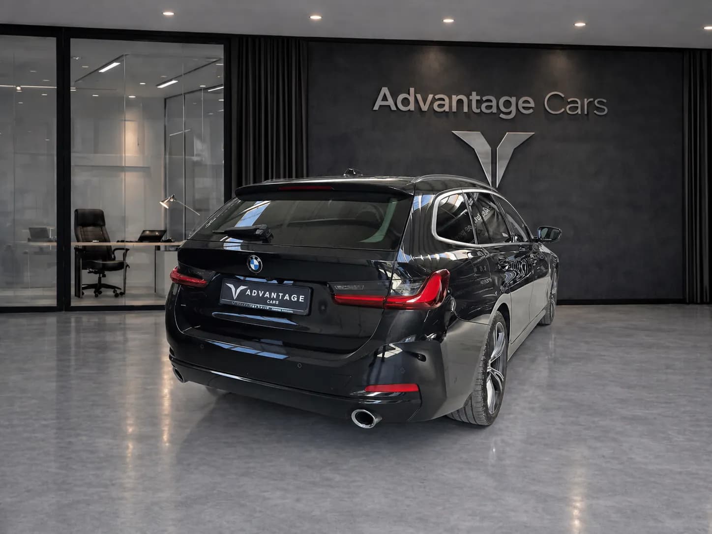 BMW 320d xDrive Touring — imaginea 9
