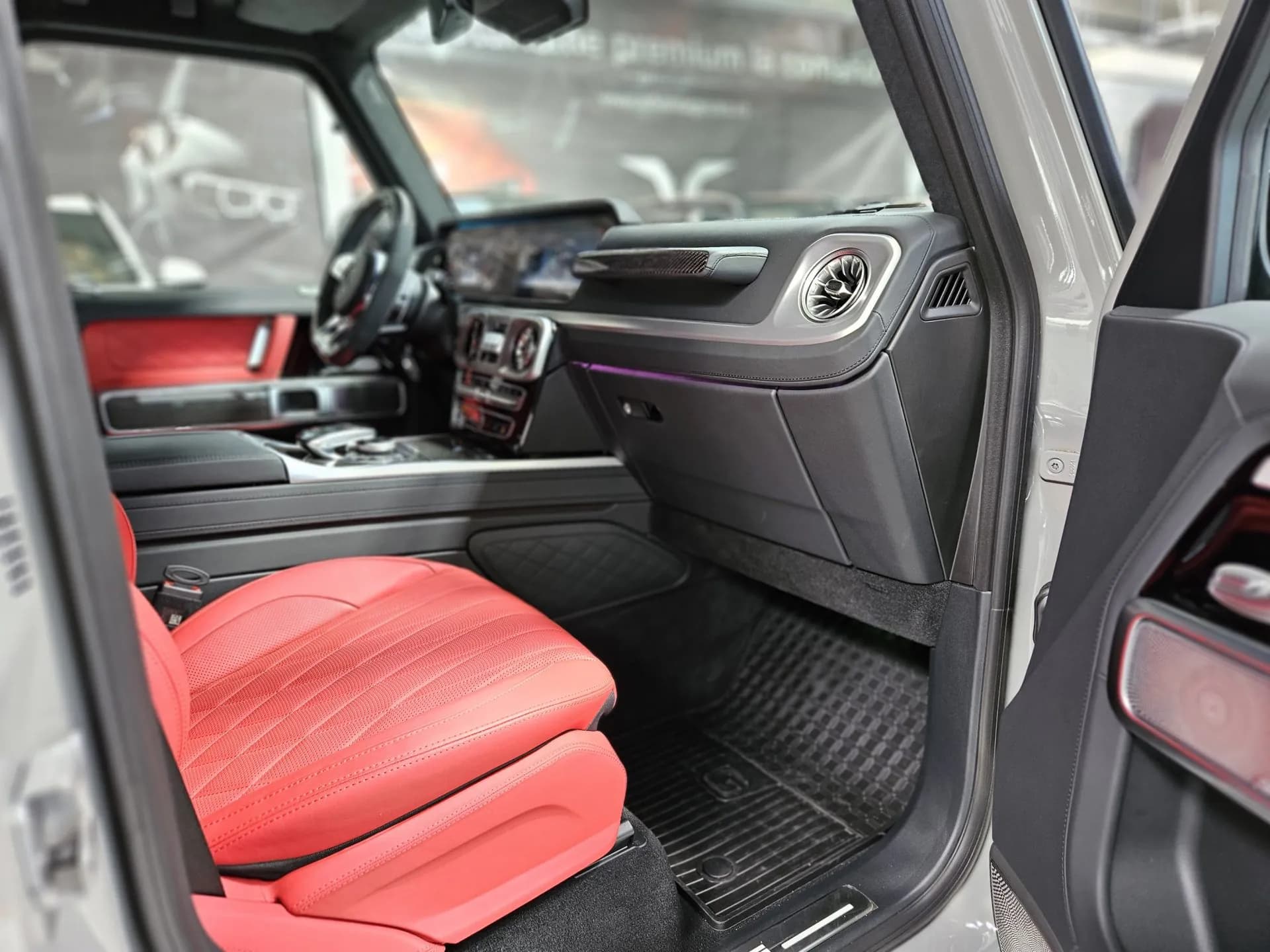 Mercedes-Benz G63 Manufaktur Classic Grey — imaginea 9