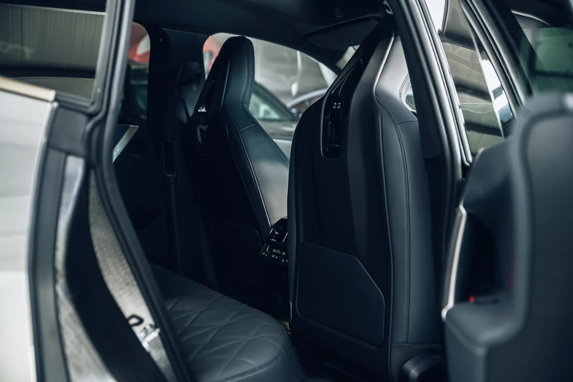 BMW IX 50 xDrive 523cp — imaginea 17