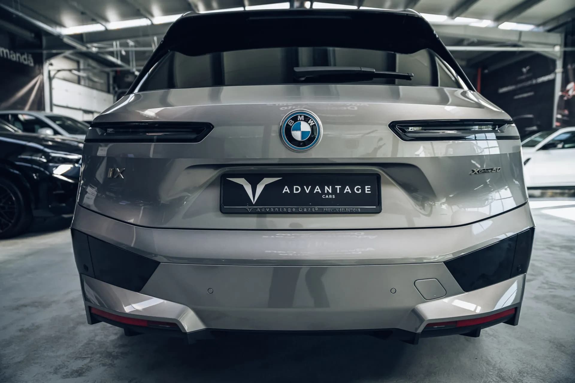 BMW IX 50 xDrive 523cp — imaginea 9