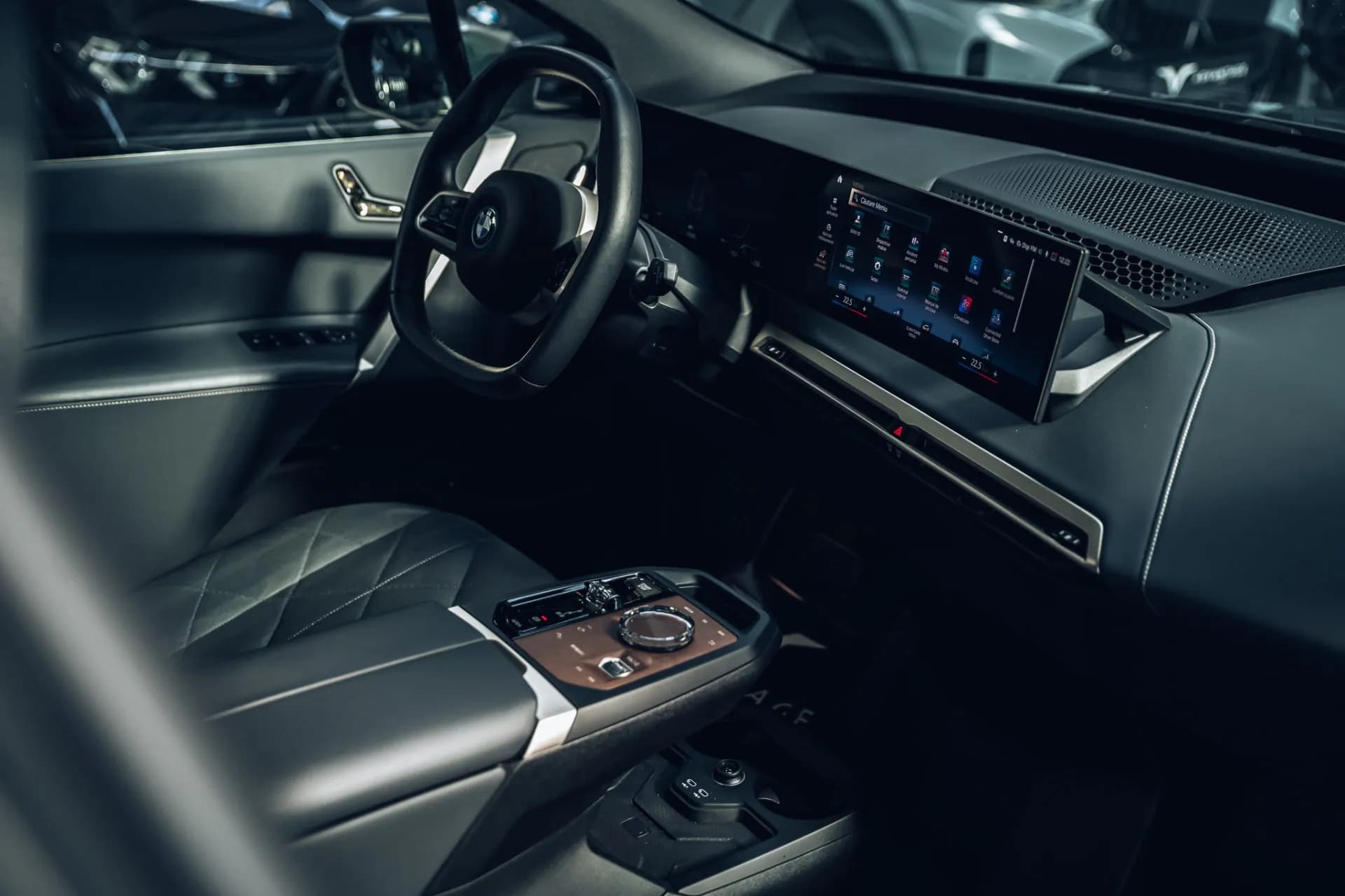 BMW IX 50 xDrive 523cp — imaginea 15