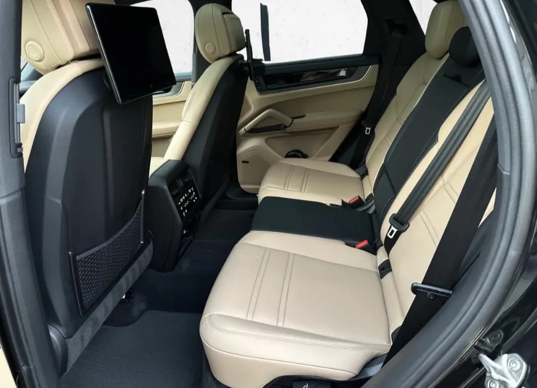 Porsche Cayenne S E-Hybrid — imaginea 10