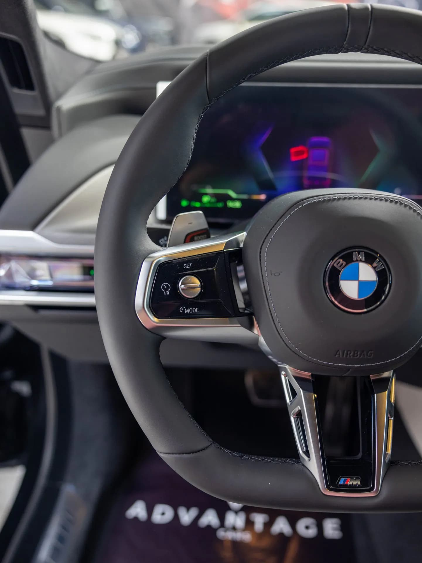 BMW  740 Long/M-Sport Pro — imaginea 14