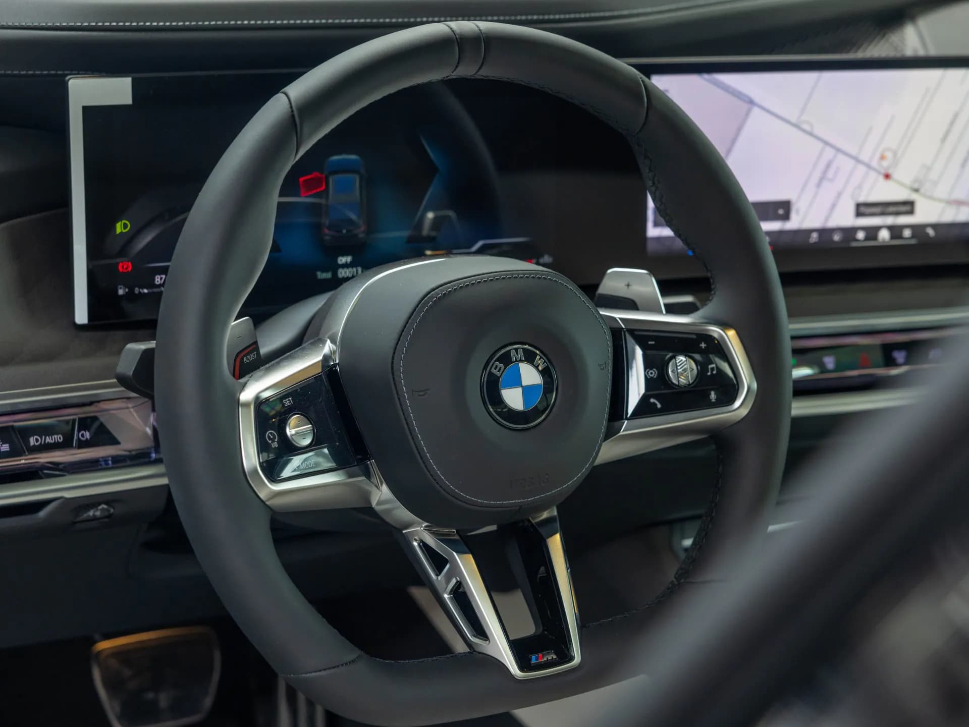 BMW  740 Long/M-Sport Pro — imaginea 32