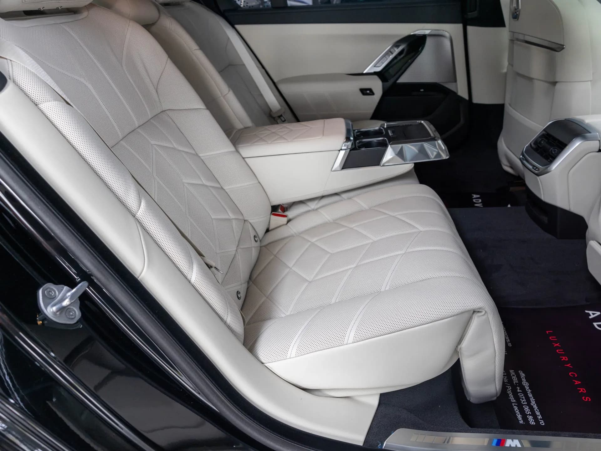 BMW  740 Long/M-Sport Pro — imaginea 11