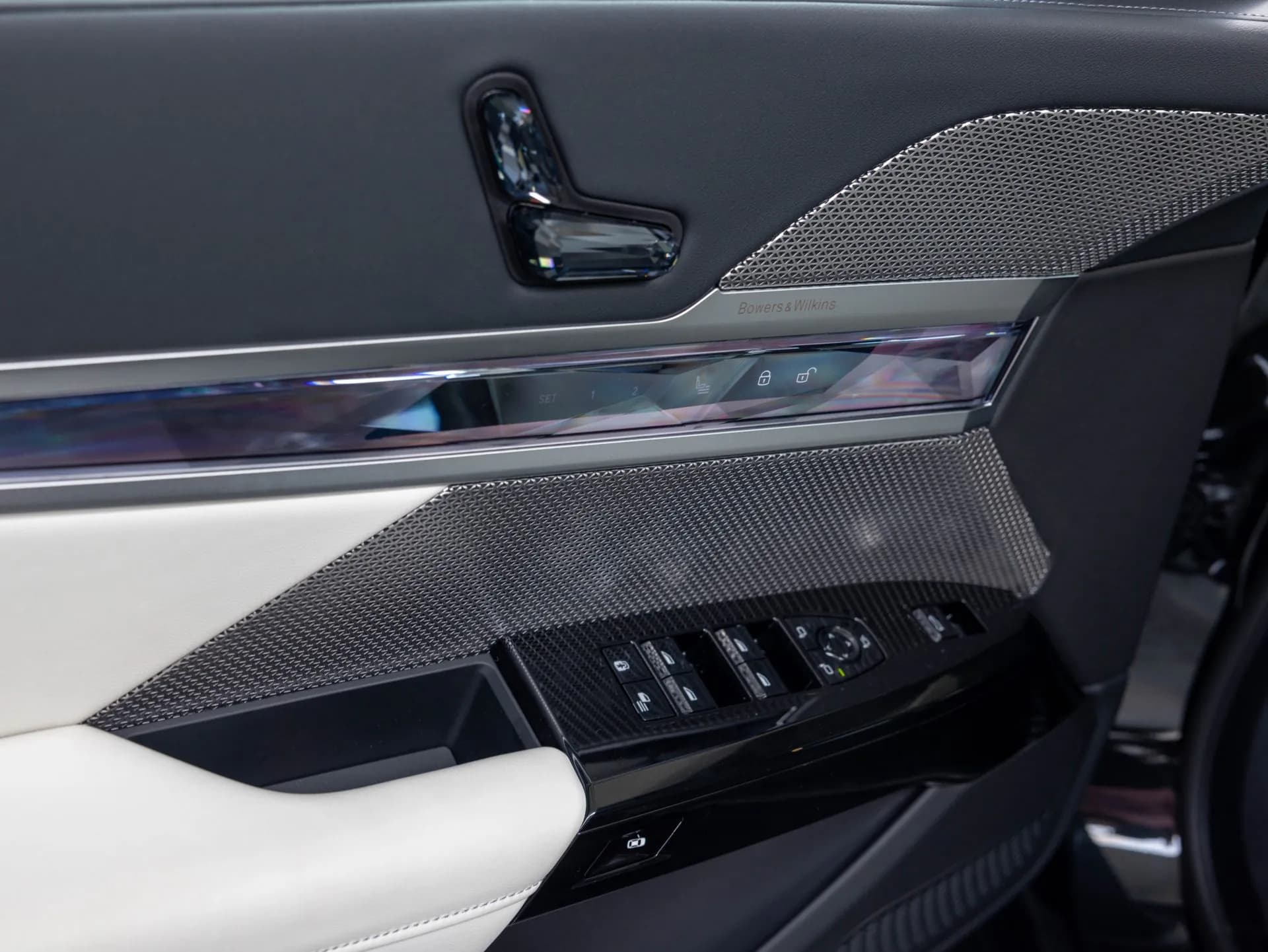 BMW  740 Long/M-Sport Pro — imaginea 40