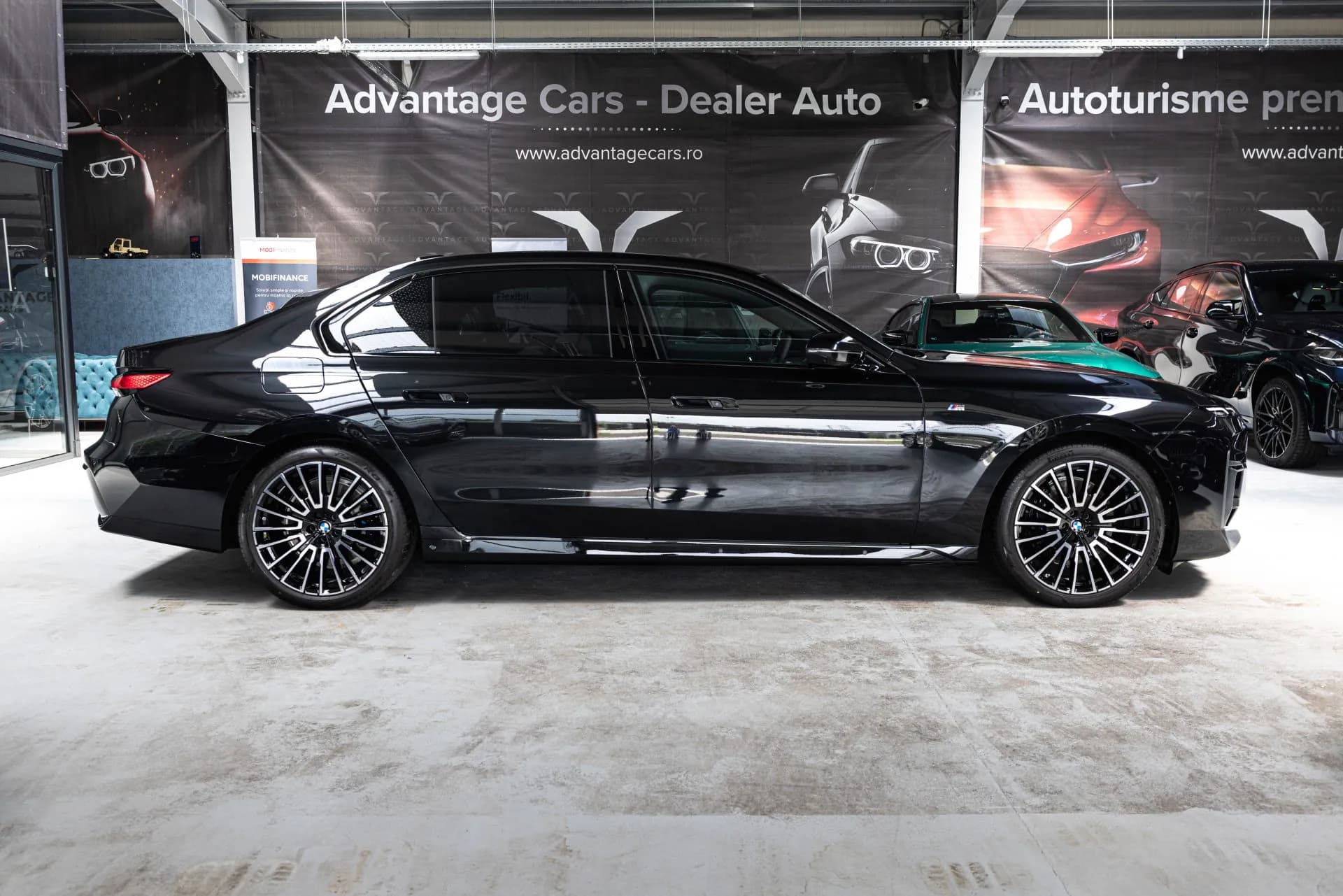 BMW  740 Long/M-Sport Pro — imaginea 12