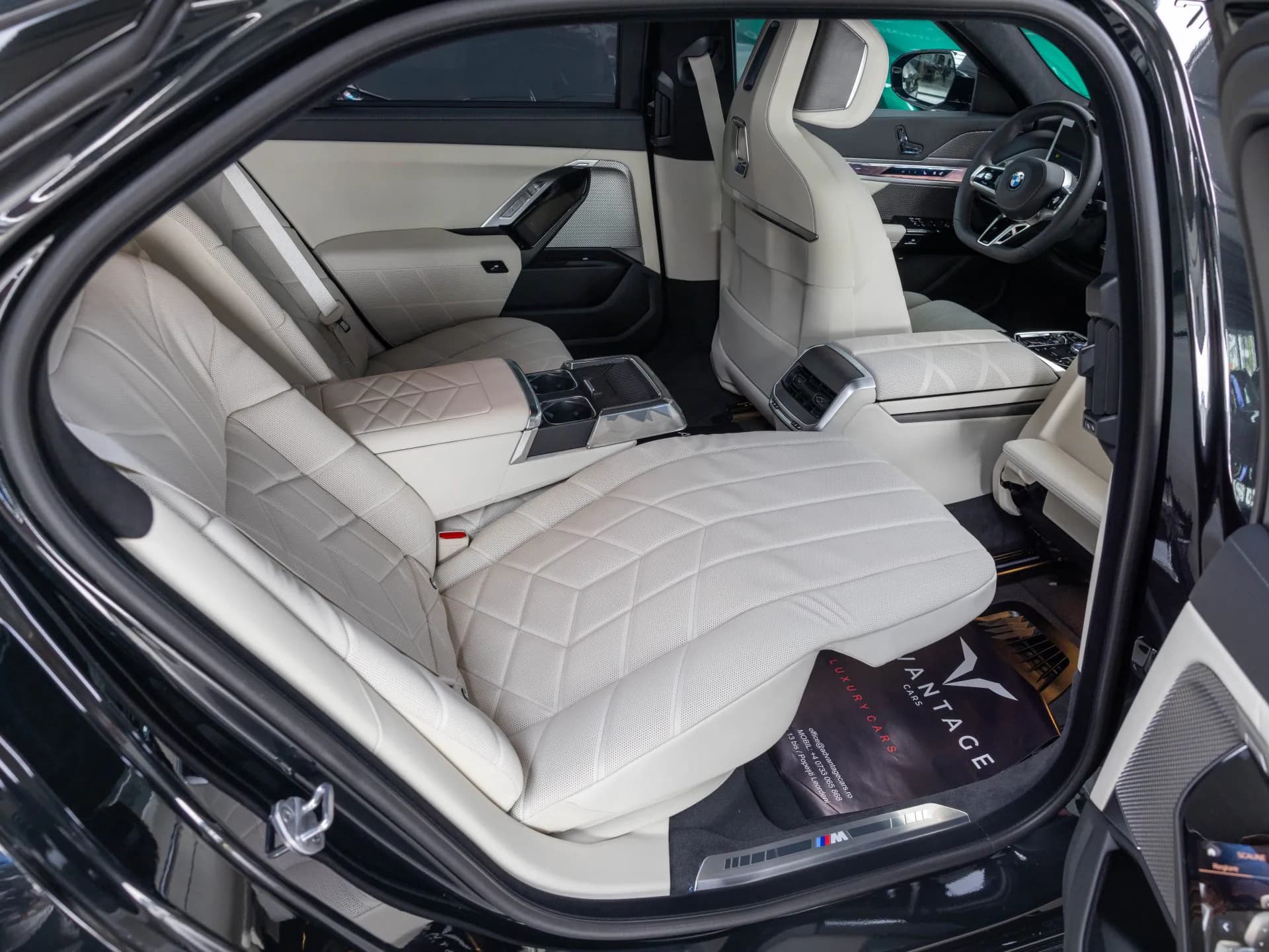 BMW  740 Long/M-Sport Pro — imaginea 19