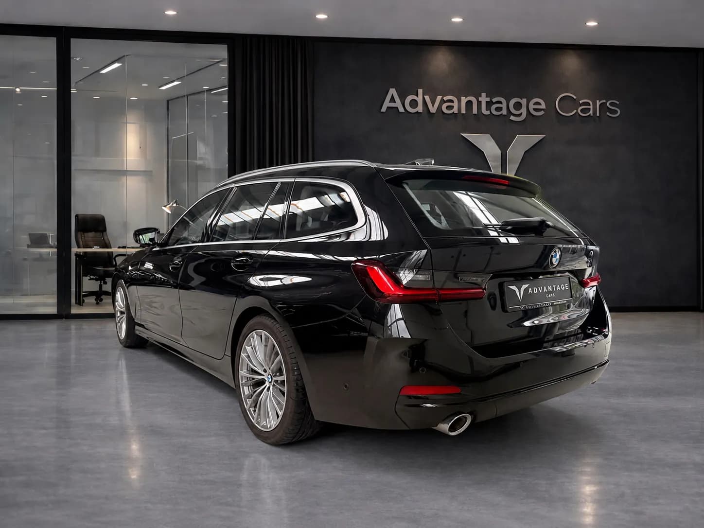 BMW Seria 3 320d xDrive — imaginea 10