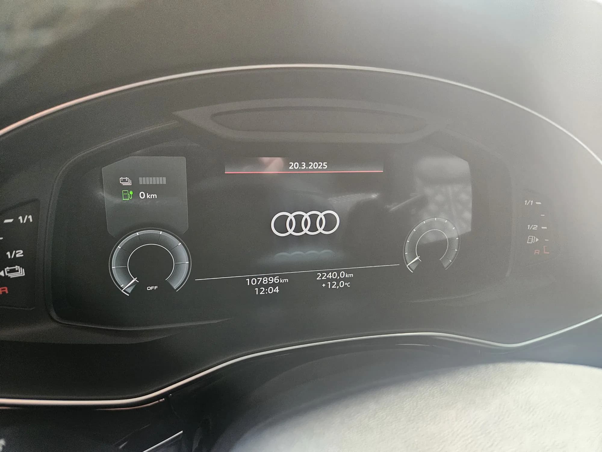 Audi Q8 3.0 60 TFSI e quattro Tiptronic PHEV — imaginea 12