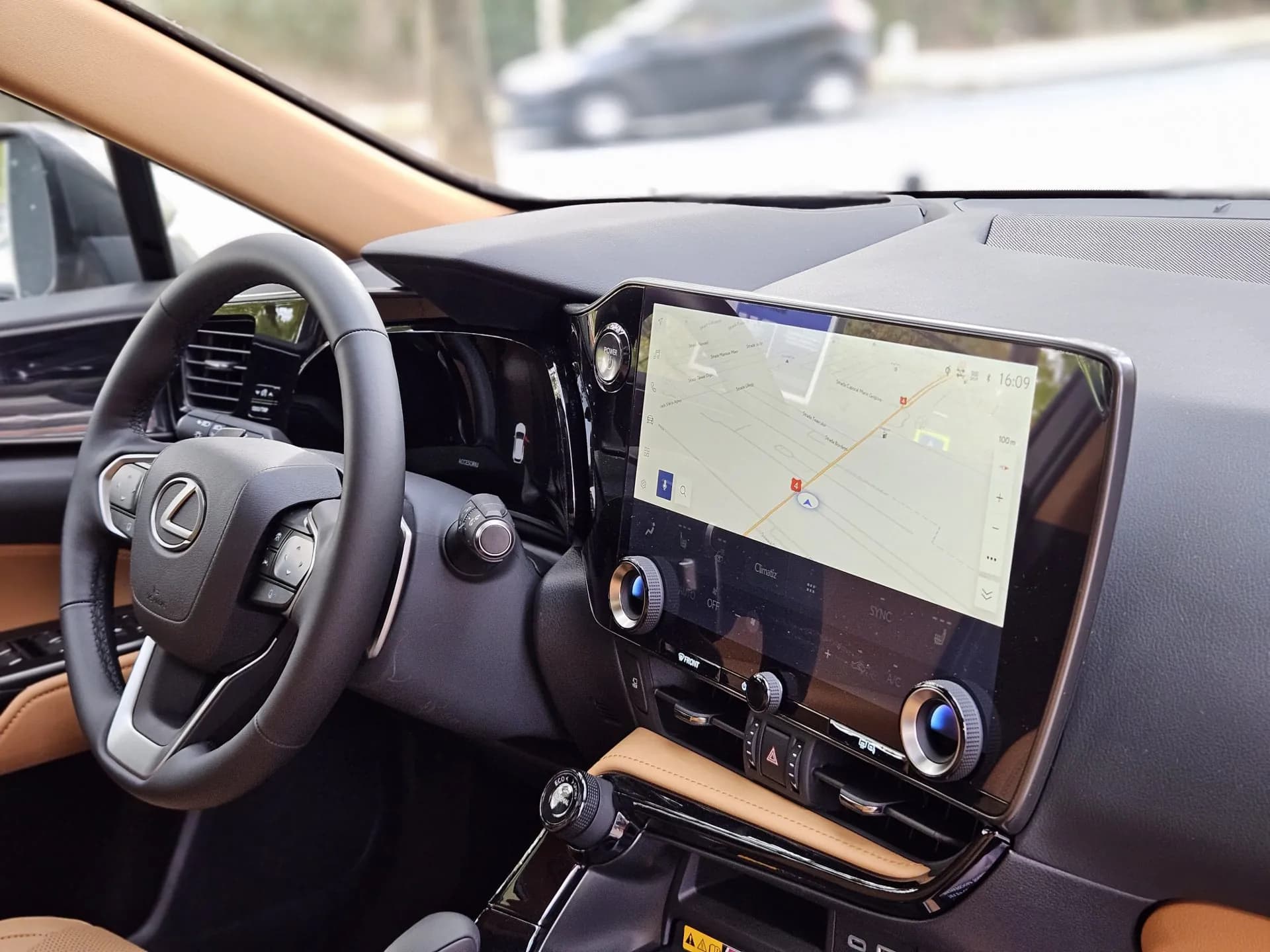 Lexus NX 350 - 4 WD-EXECUTIVE-HUD-360 — imaginea 19