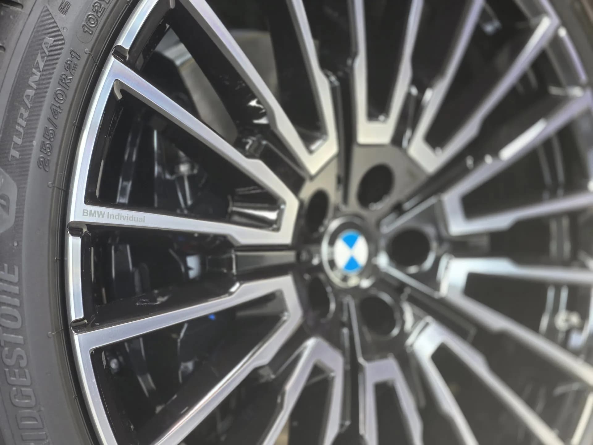 BMW 740d xDrive — imaginea 13