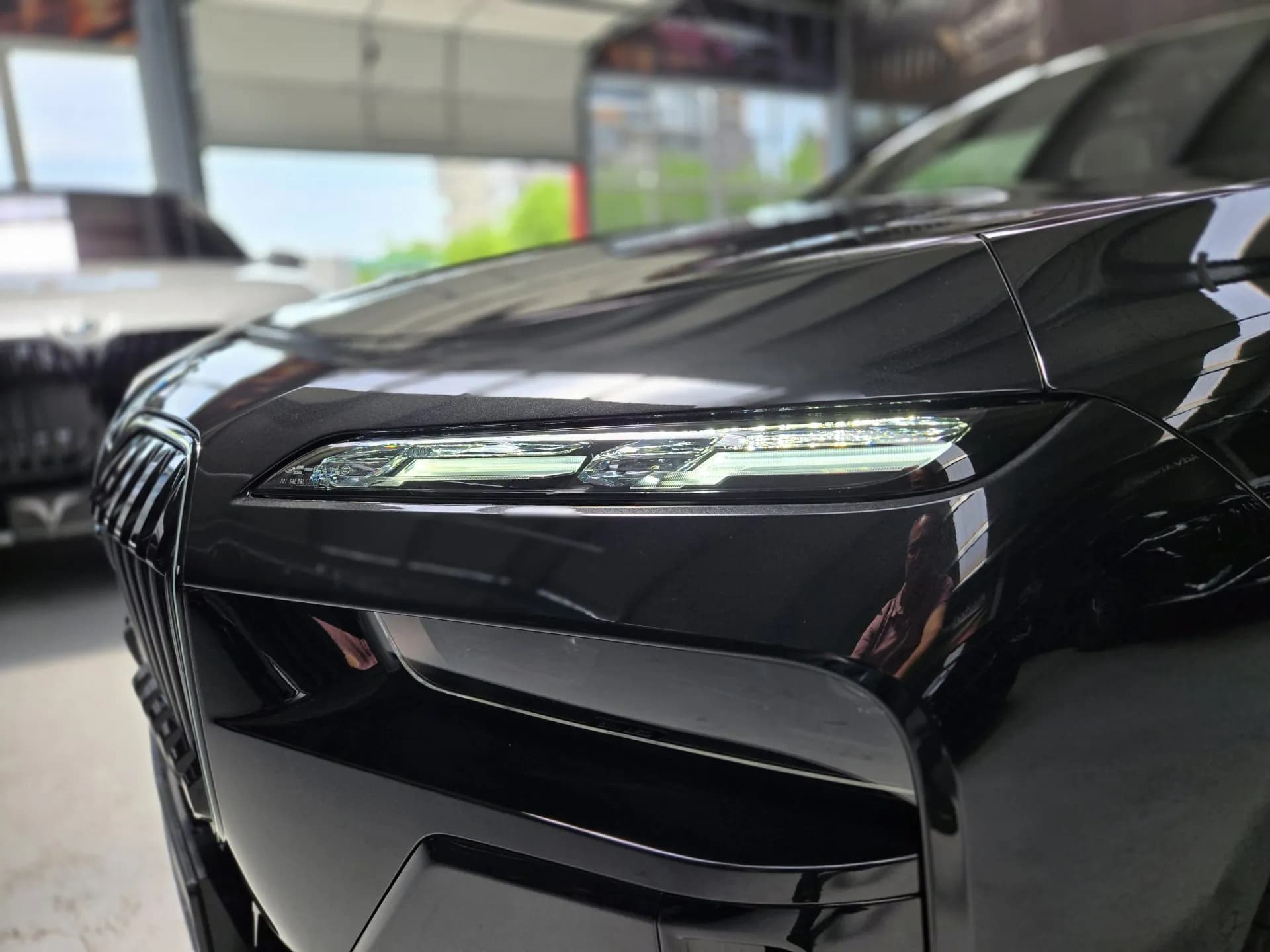 BMW 740d xDrive — imaginea 10