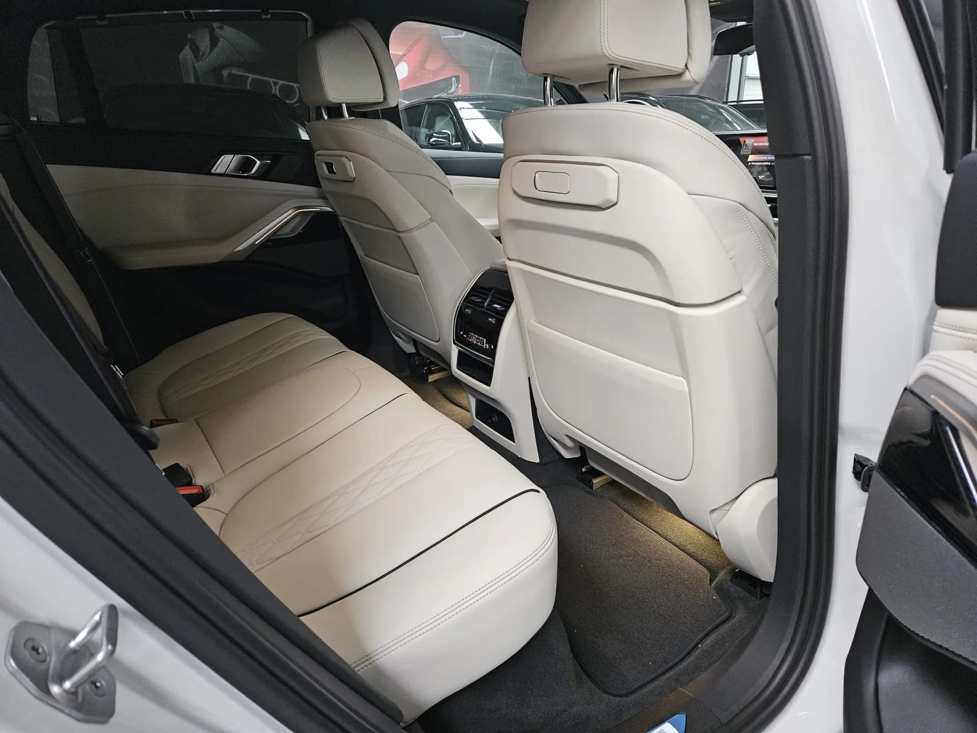 BMW X6 30d xDrive M-Sport — imaginea 54